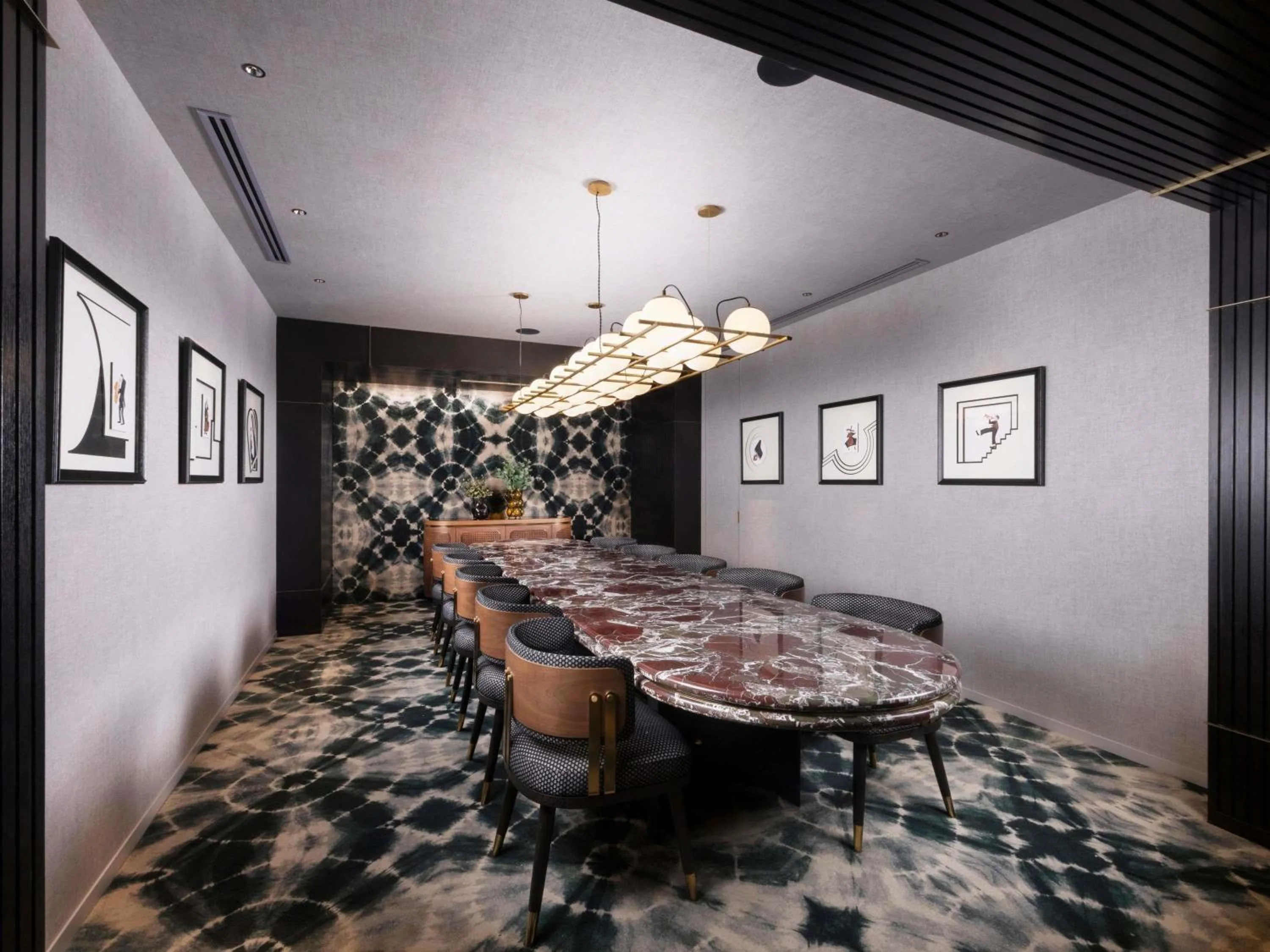 Restaurant/places to eat in Mercure Tokyo Hibiya