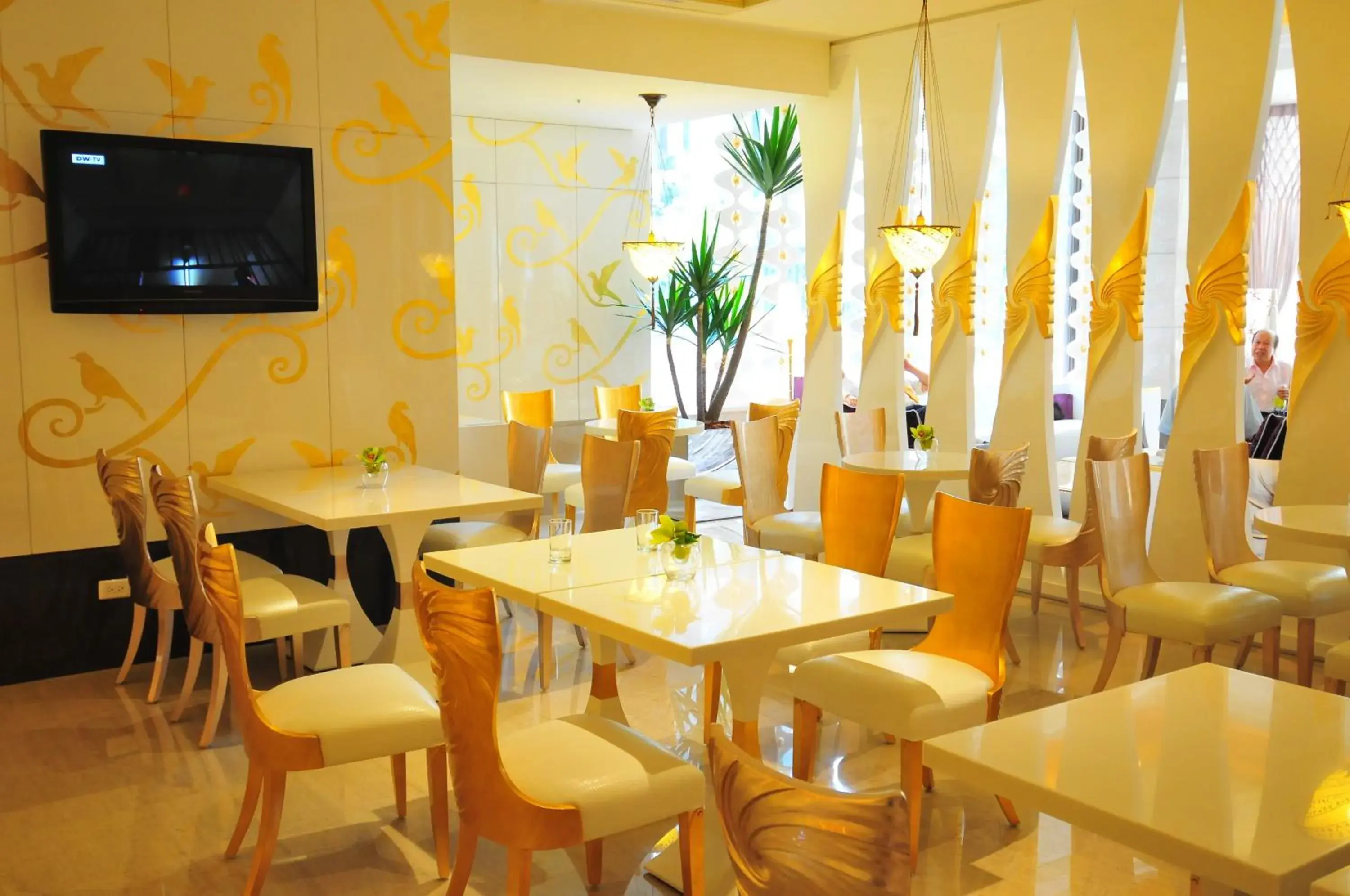 Restaurant/places to eat in Monarch Skyline Hotel-Near Taimall Restaurant/places to eat in Monarch Skyline Hotel-Near Taimall