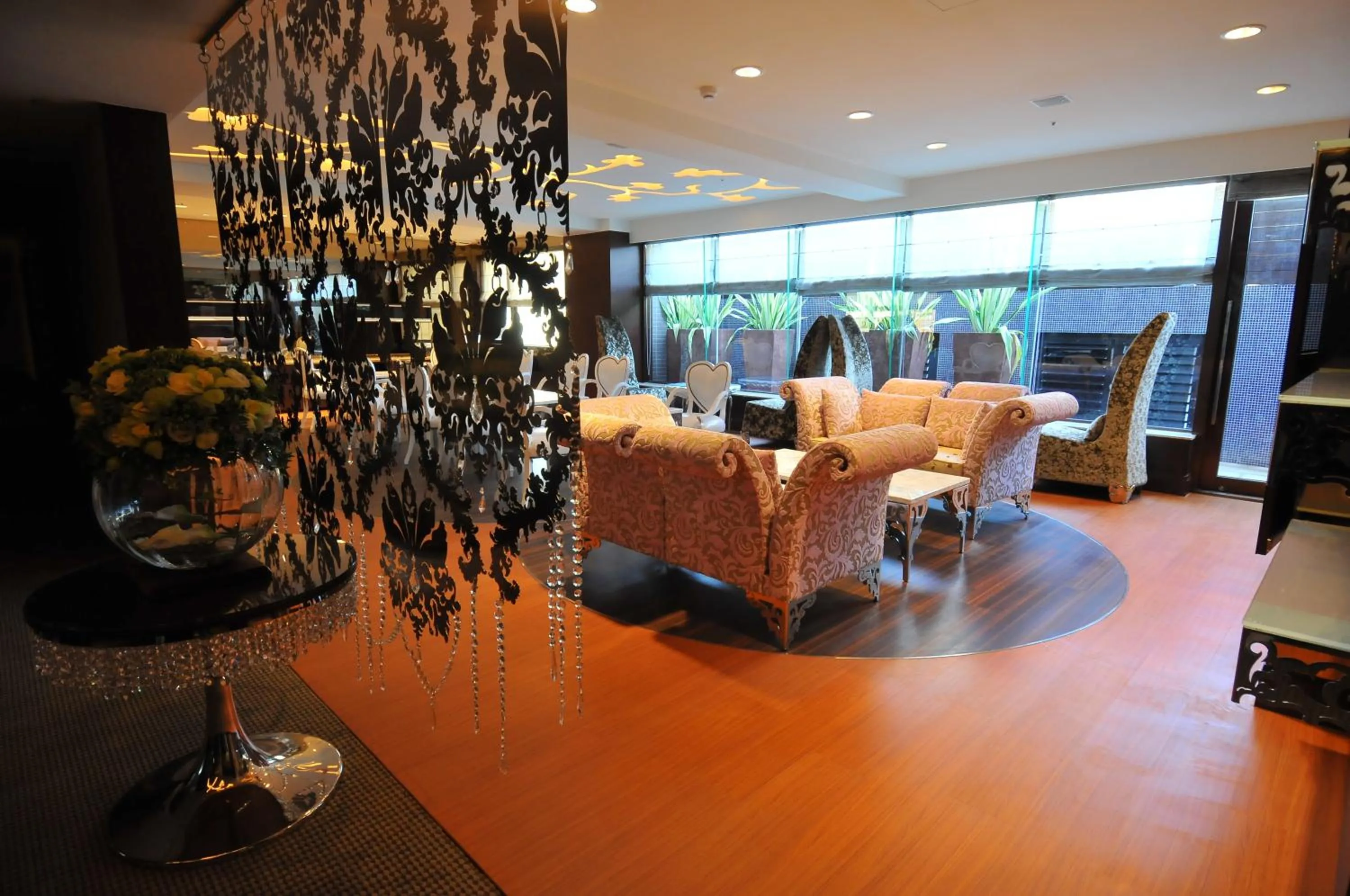 Lounge or bar in Monarch Skyline Hotel-Near Taimall