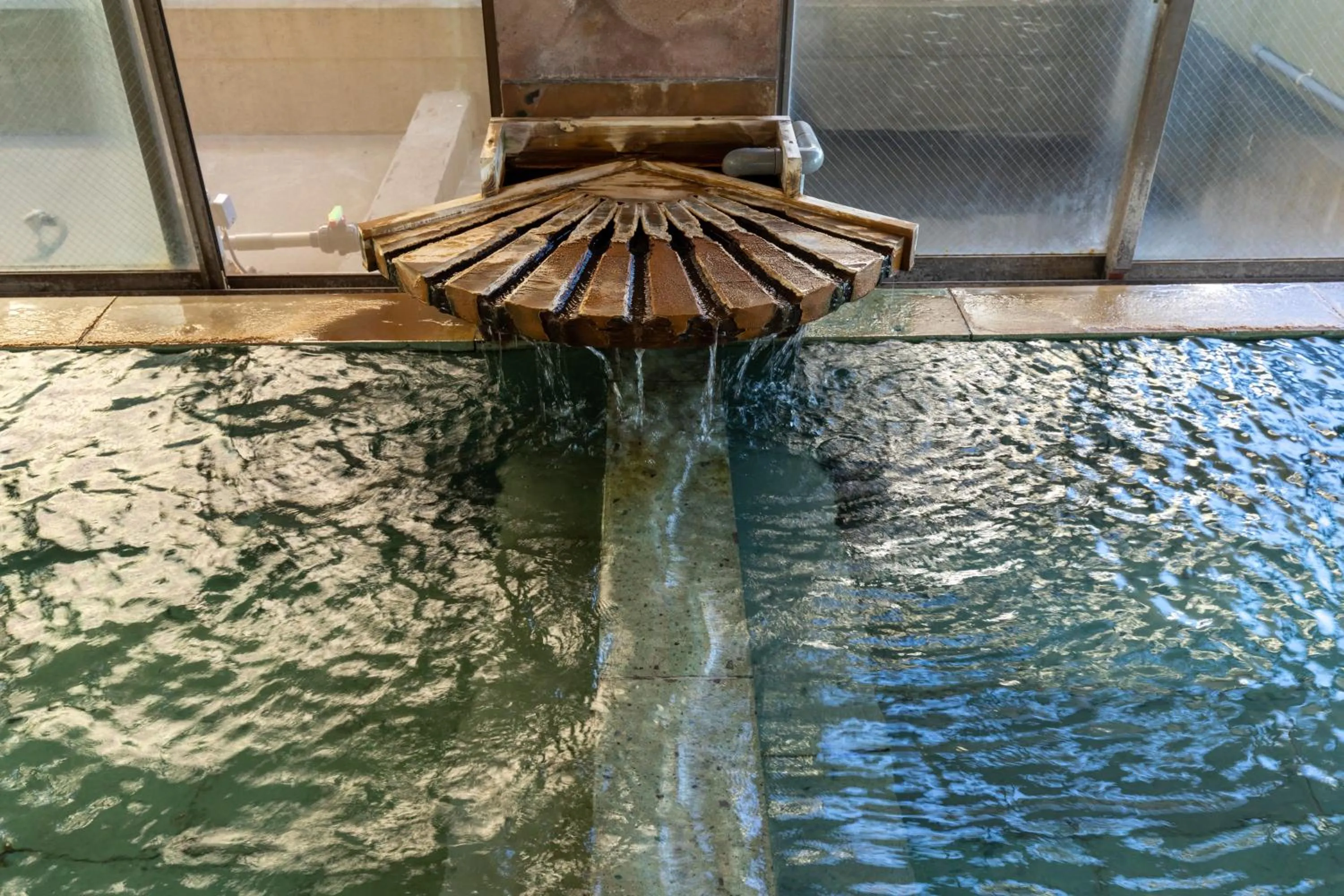 Hot Spring Bath in Kagoshima Sunamushionsen Ibusuki Hakusuikan