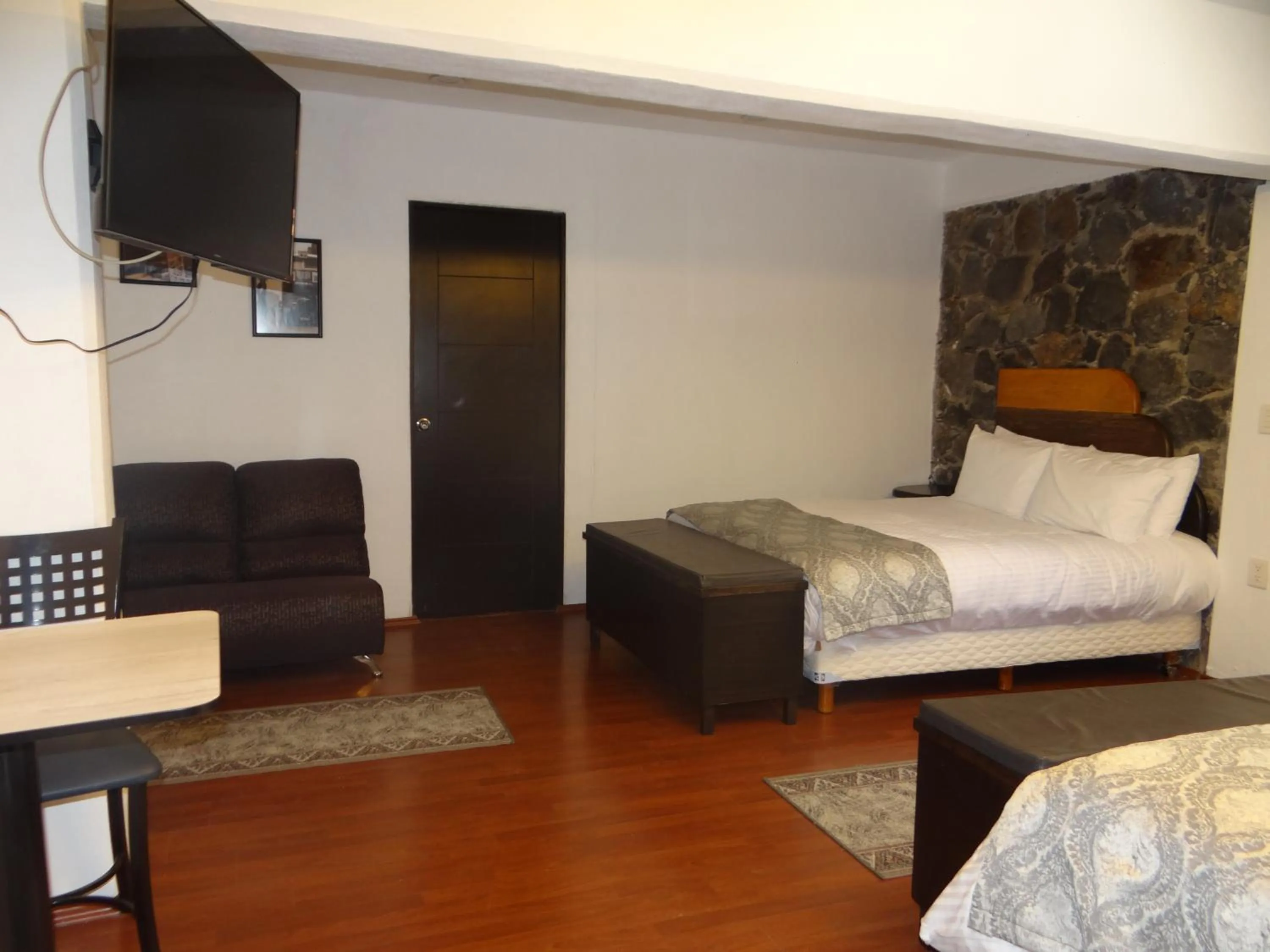 Bed in Regis Hotel Boutique