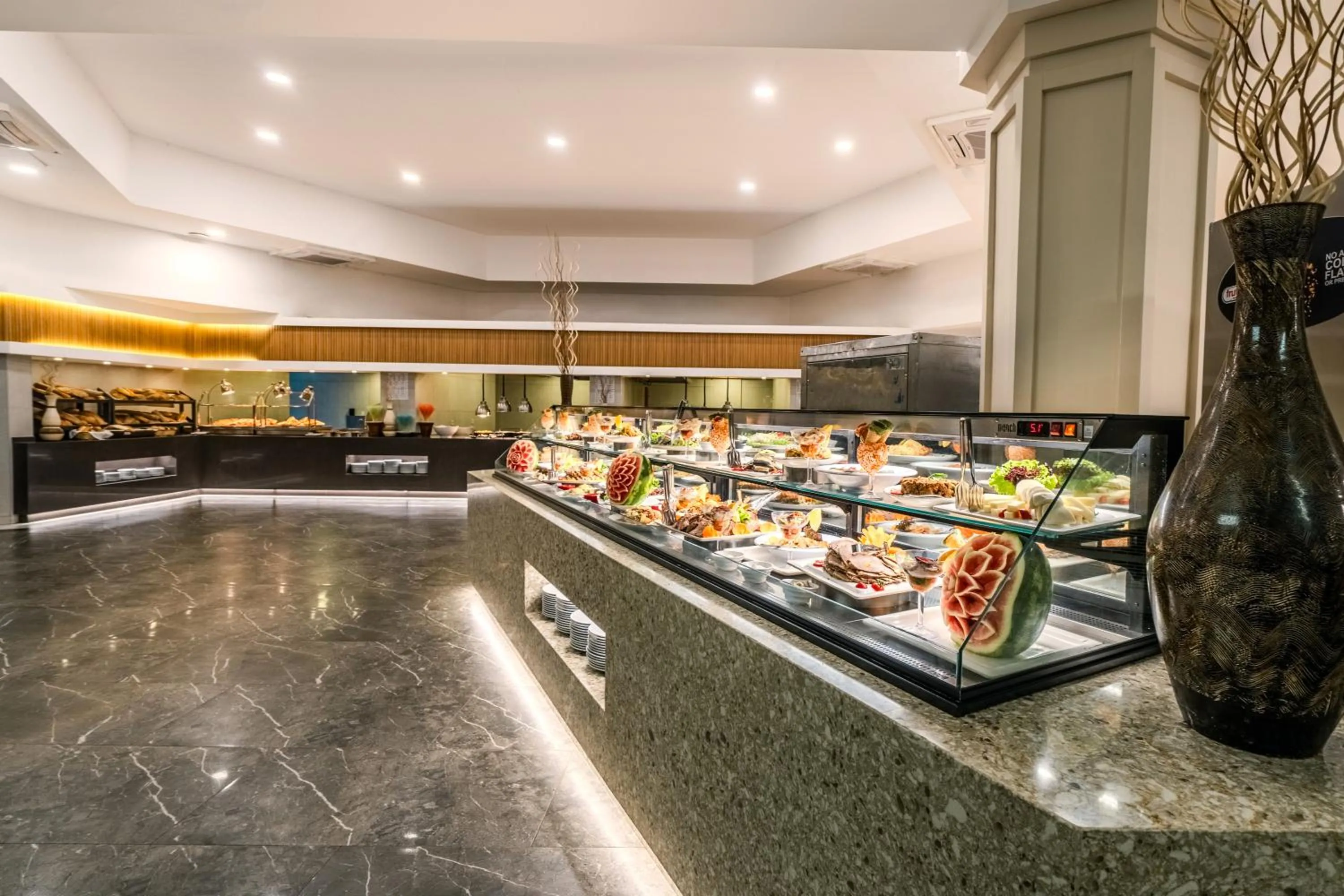 Restaurant/places to eat in Champion Holiday Village