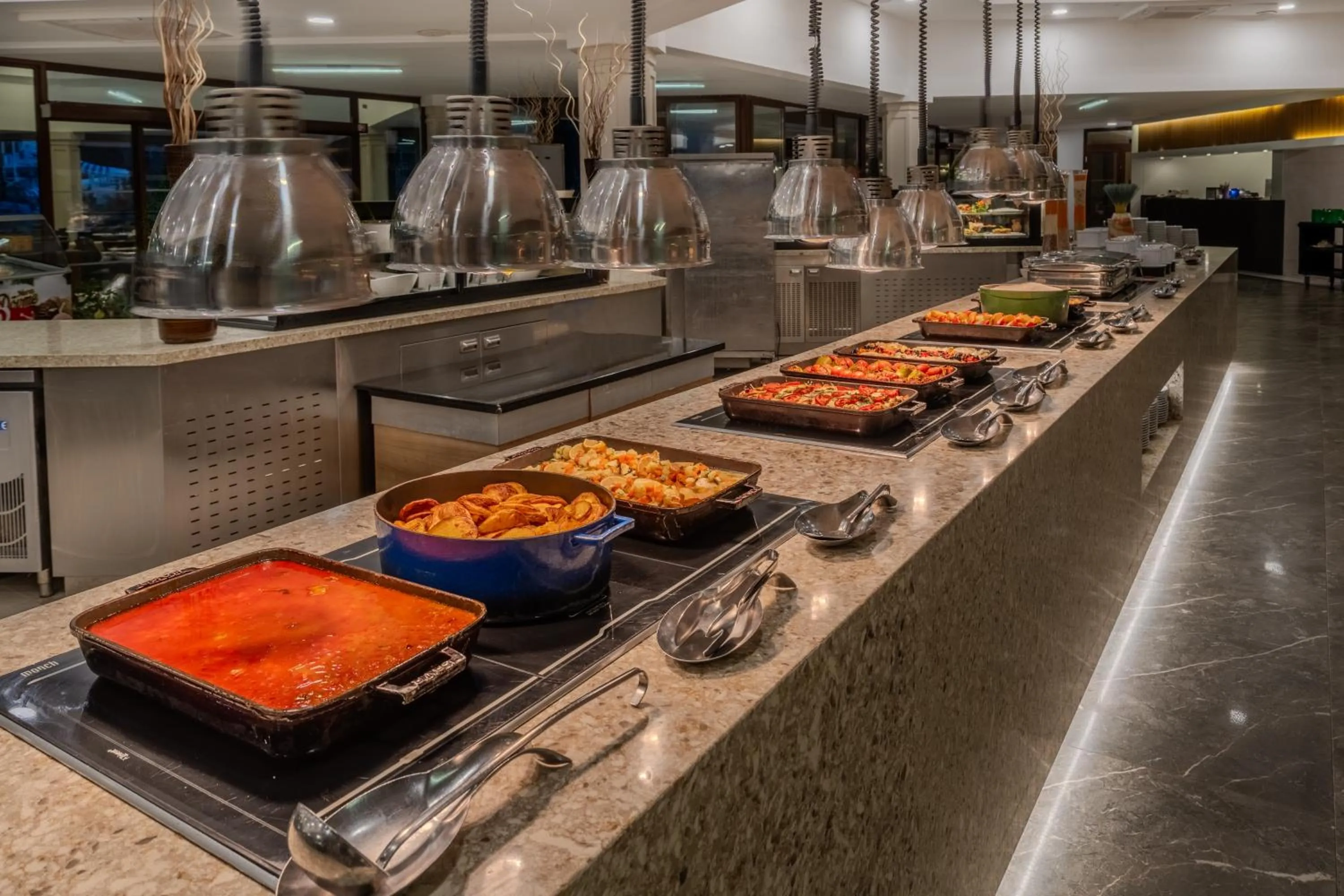 Restaurant/places to eat in Champion Holiday Village