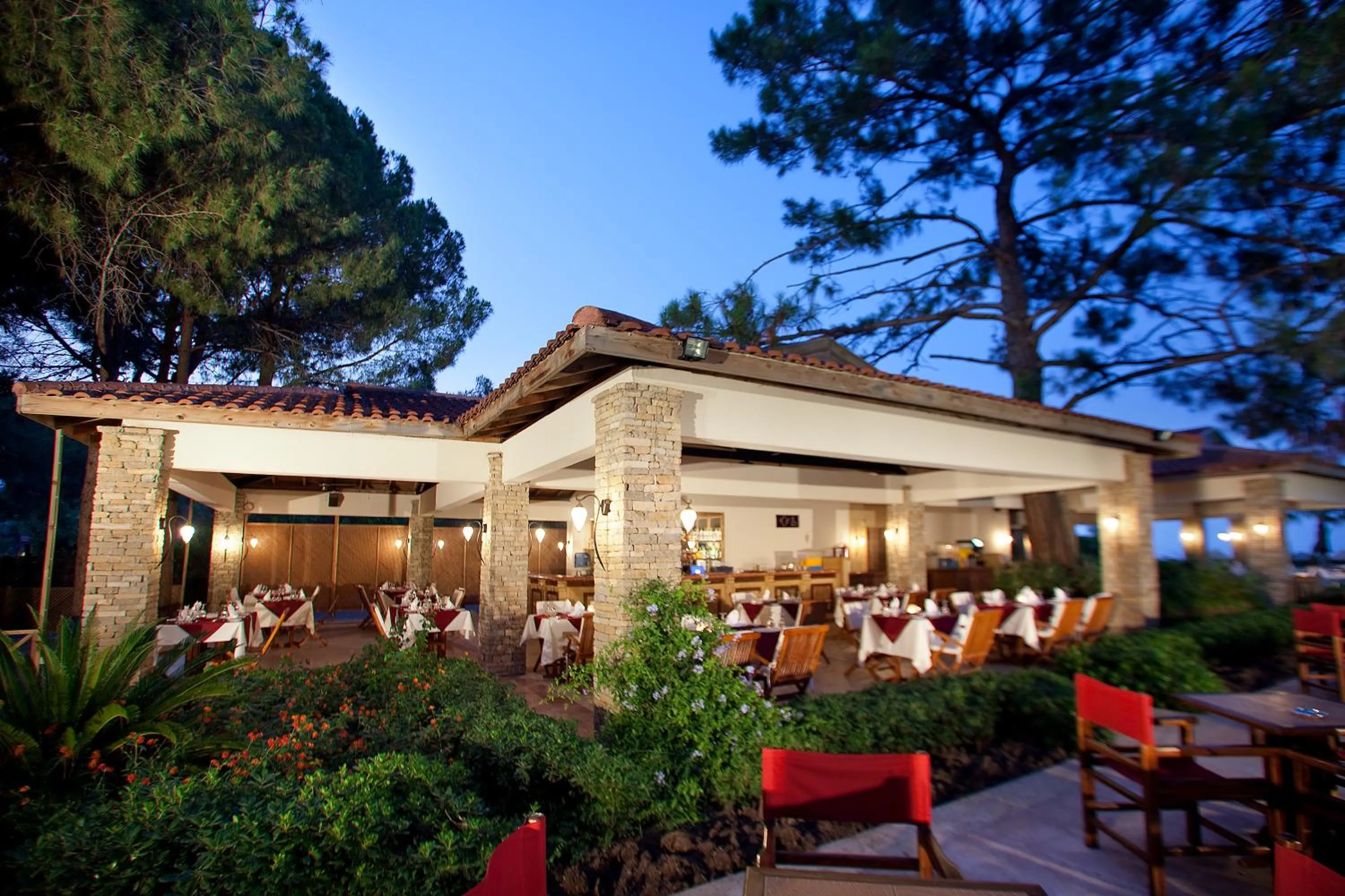 Restaurant/places to eat in Champion Holiday Village