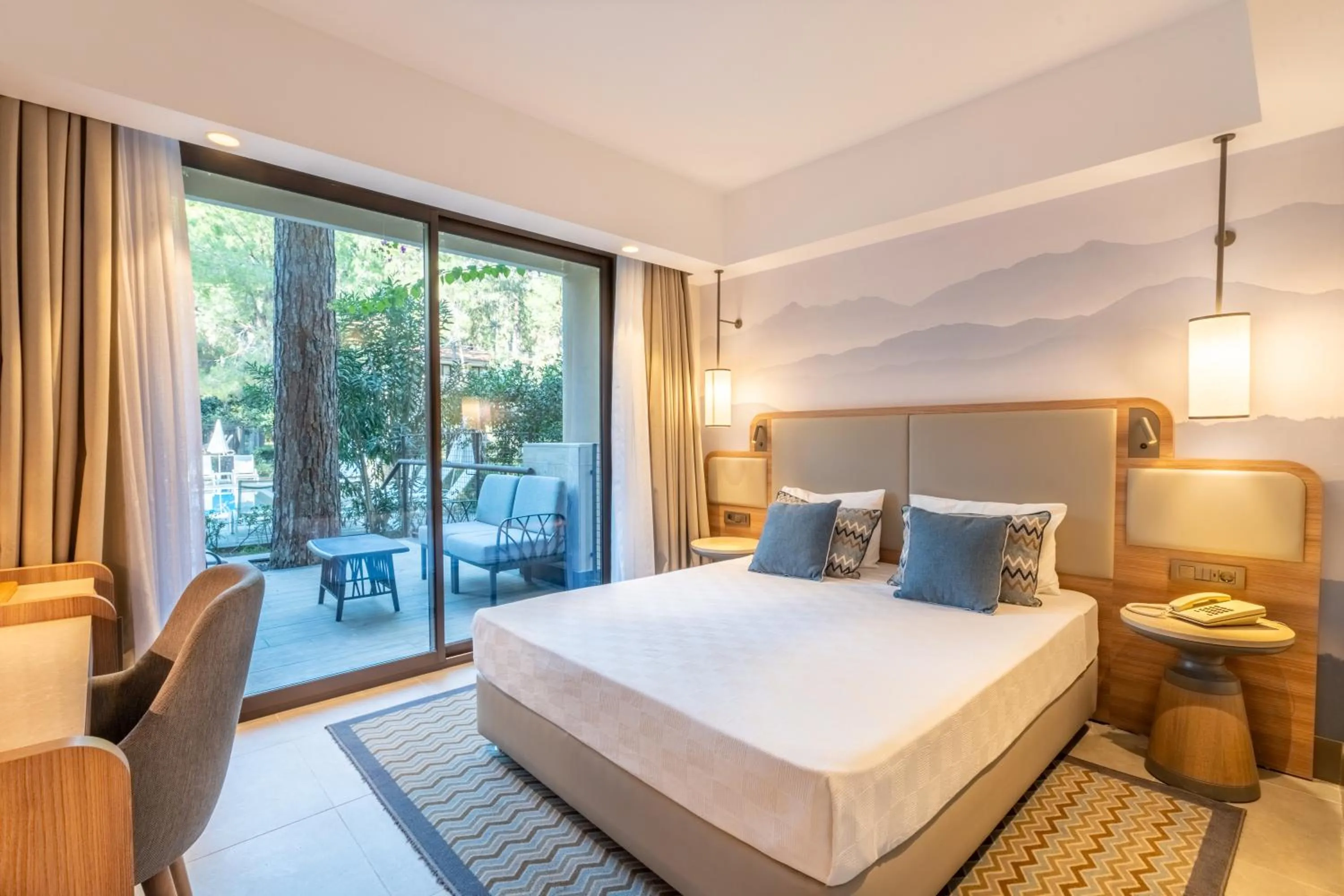 Photo of the whole room in Champion Holiday Village