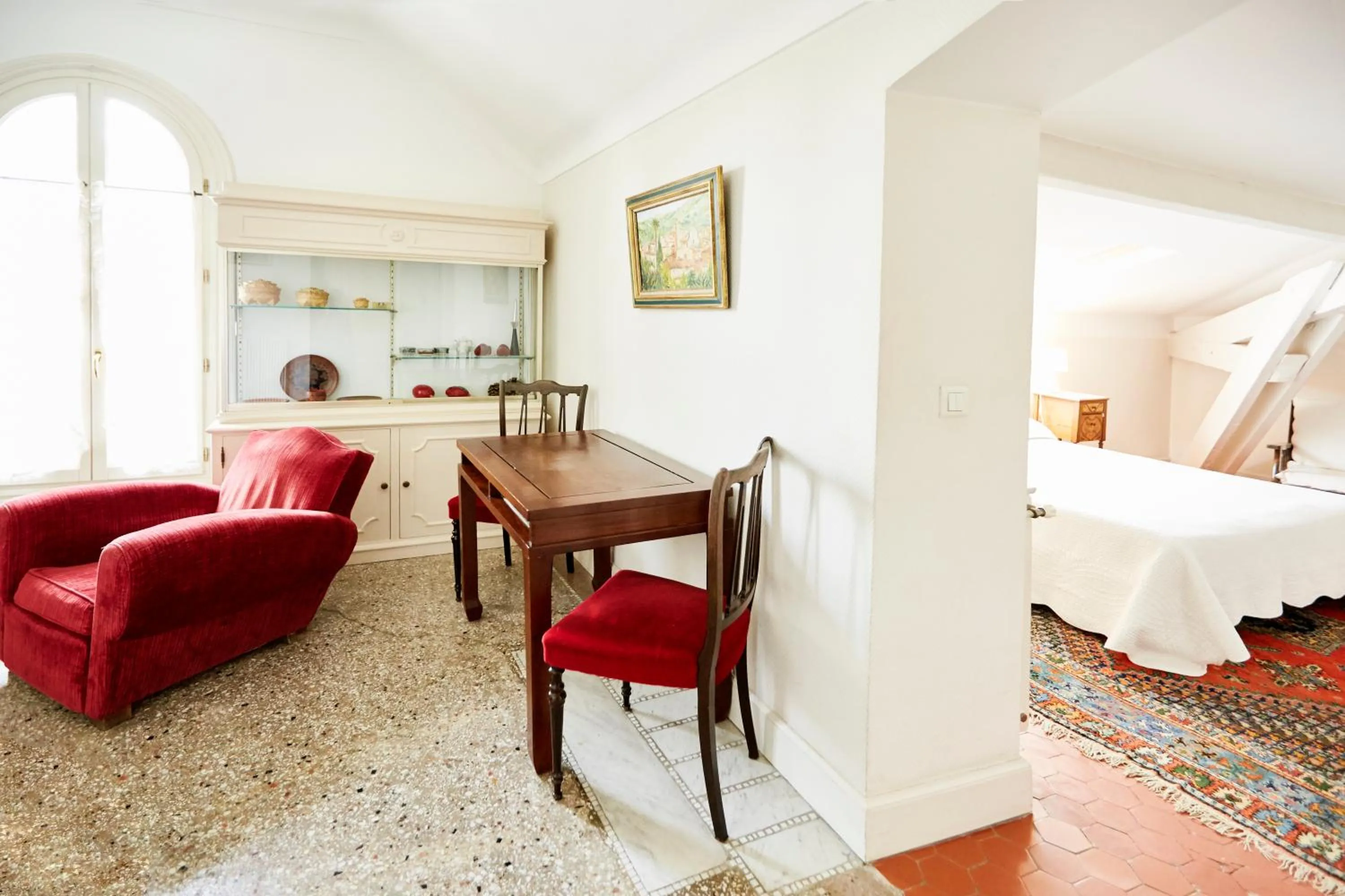 Dining area in Résidence La Villa Léonie