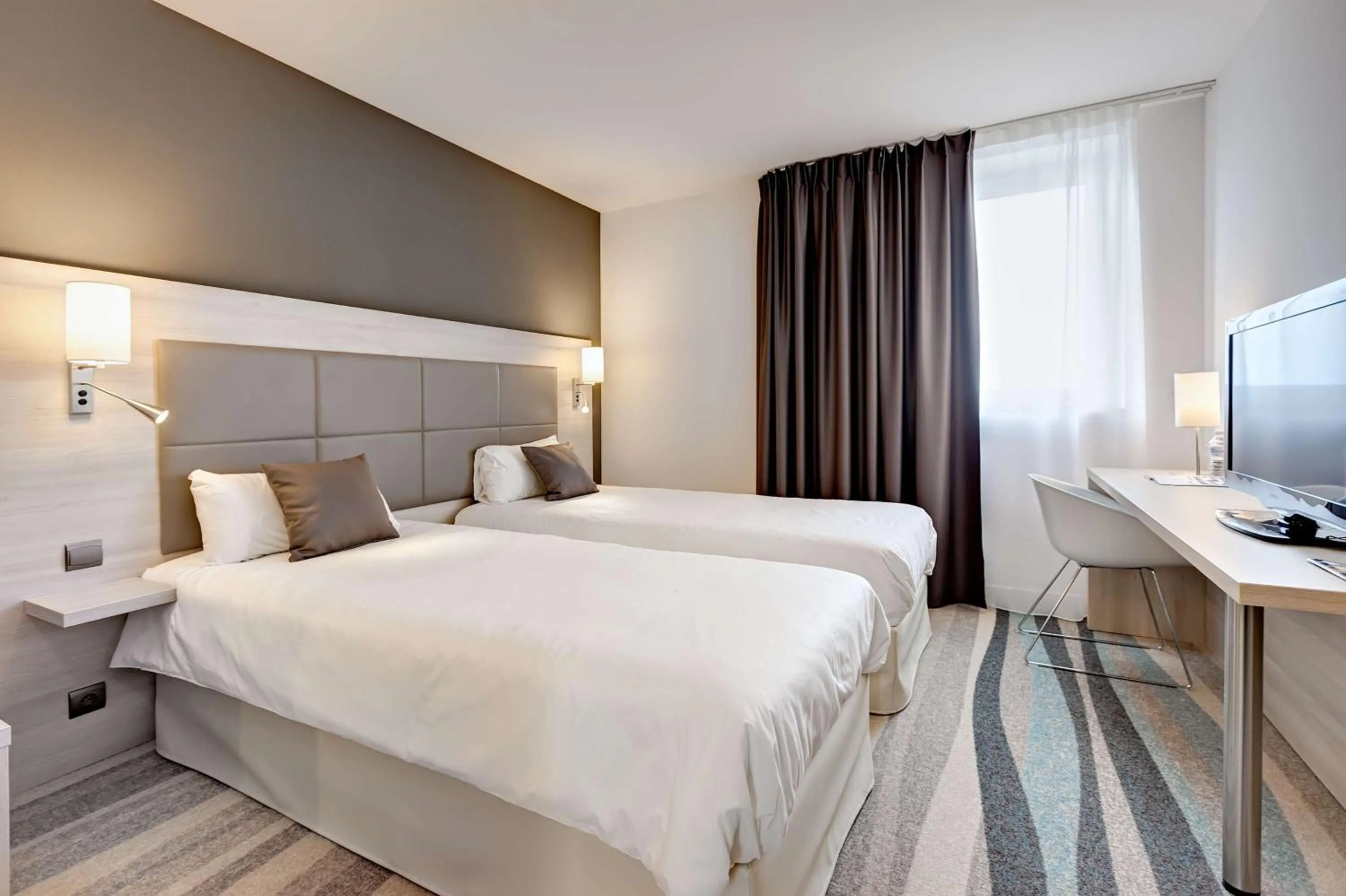 Bedroom, Bed in Brit Hotel Vendée Mer