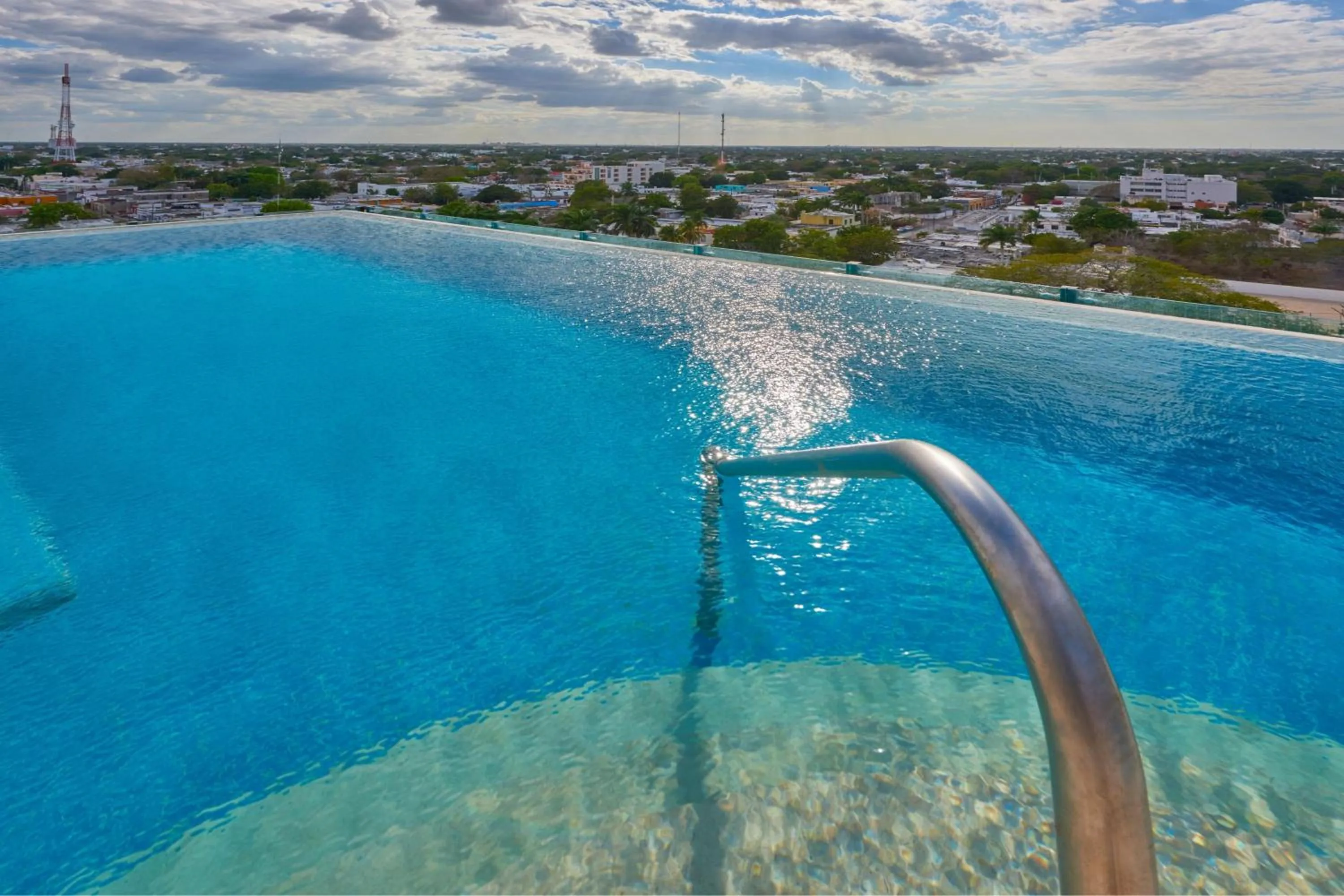 Swimming pool in City Express Plus by Marriott Merida