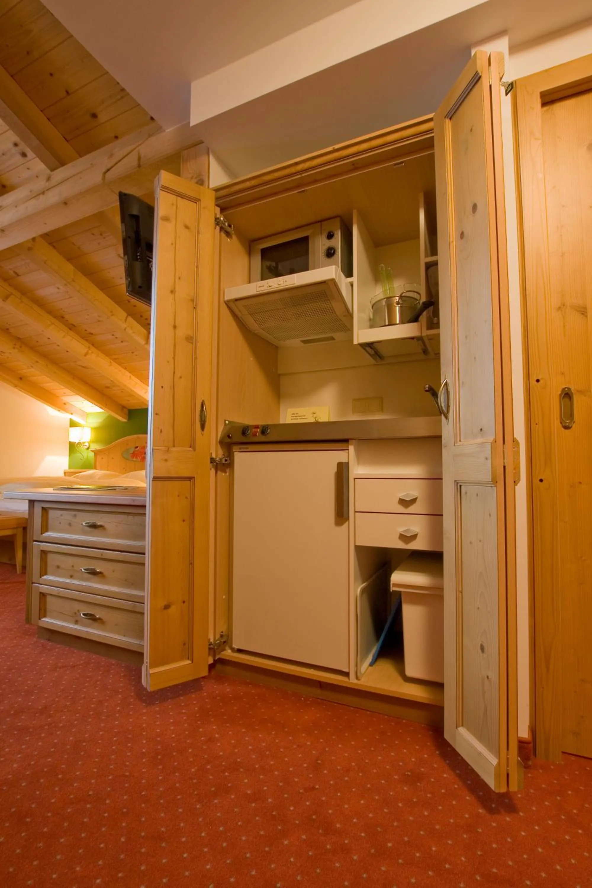 Kitchen or kitchenette in Hotel-Pension Wagnermigl