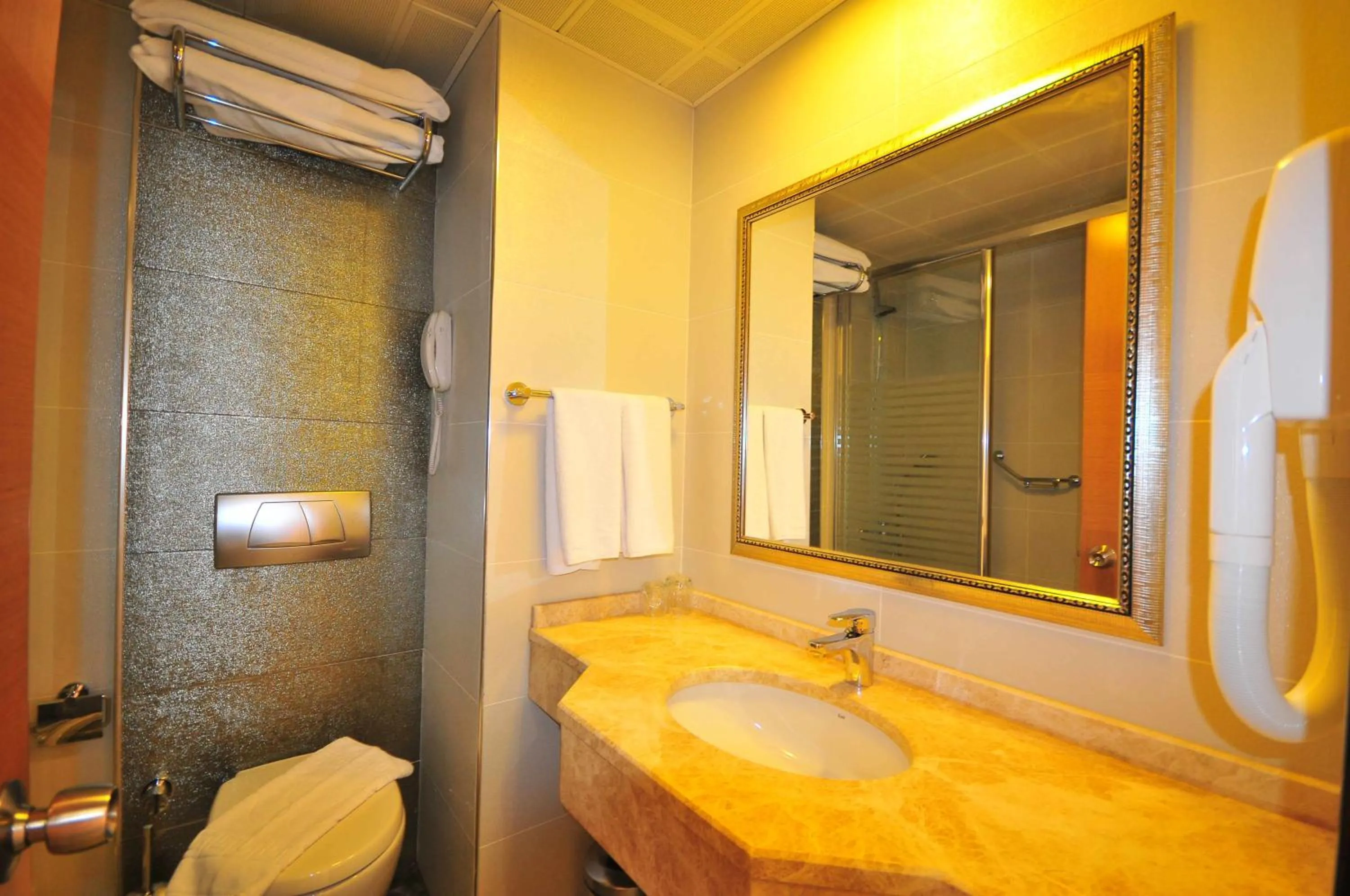 Bathroom in Golden Rock Beach
