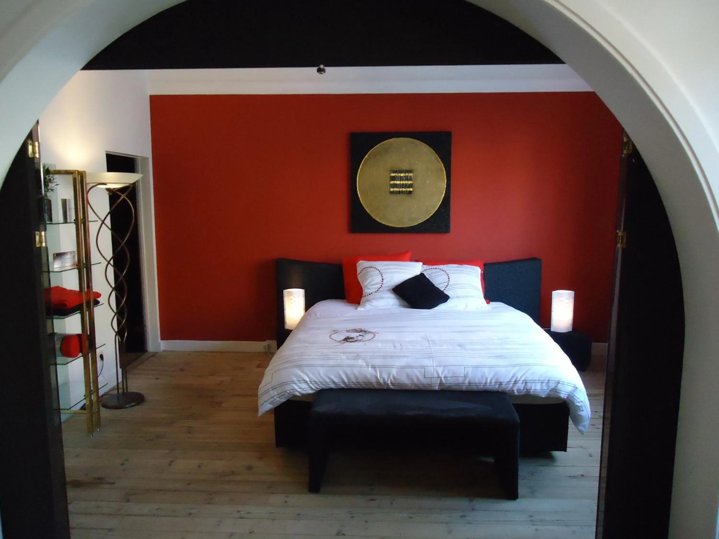 Decorative detail, Bed in B&B Luxe Suites 1-2-3