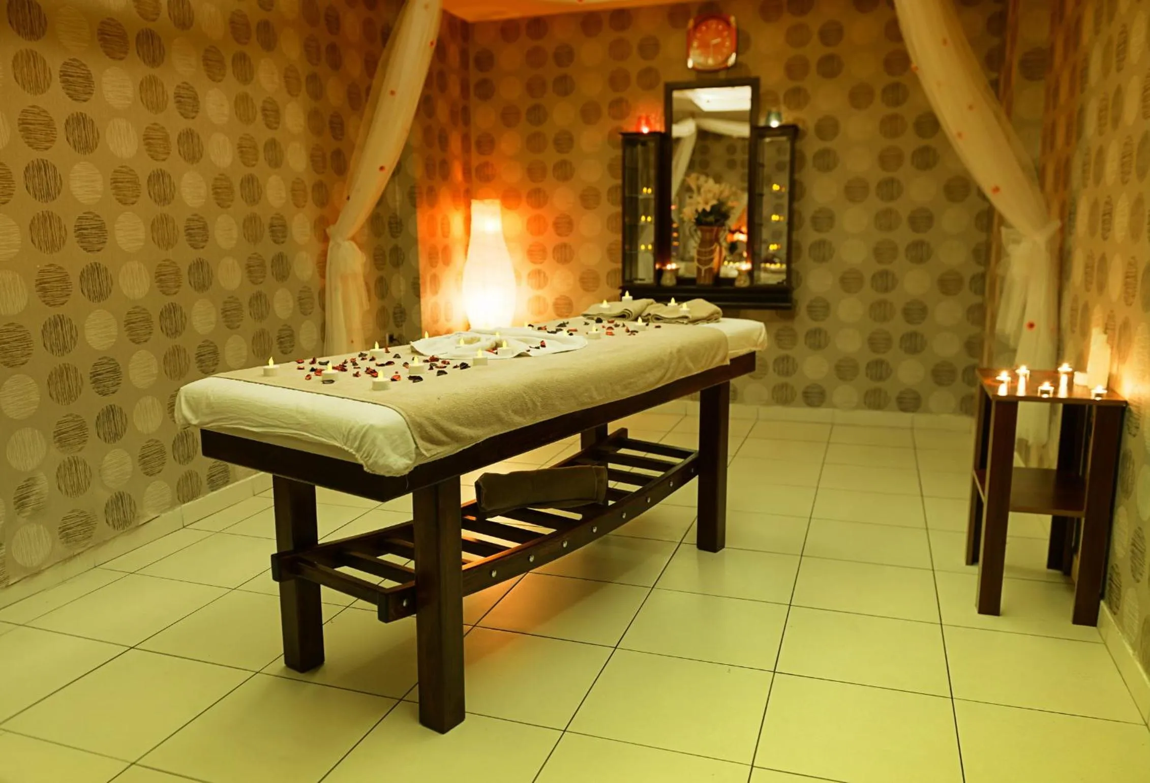Massage in Pasa Beach Hotel