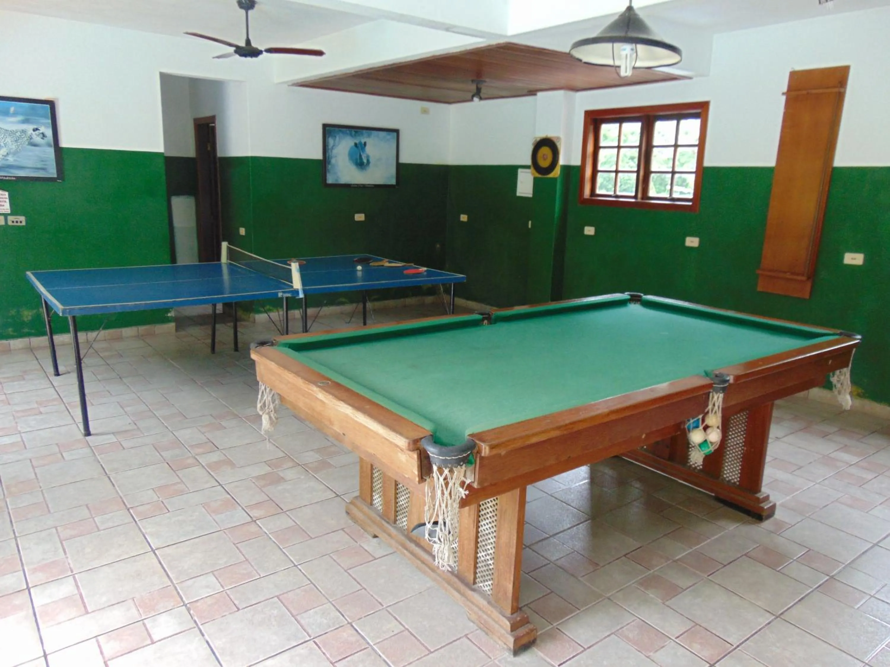 Game Room in Casa em condomínio