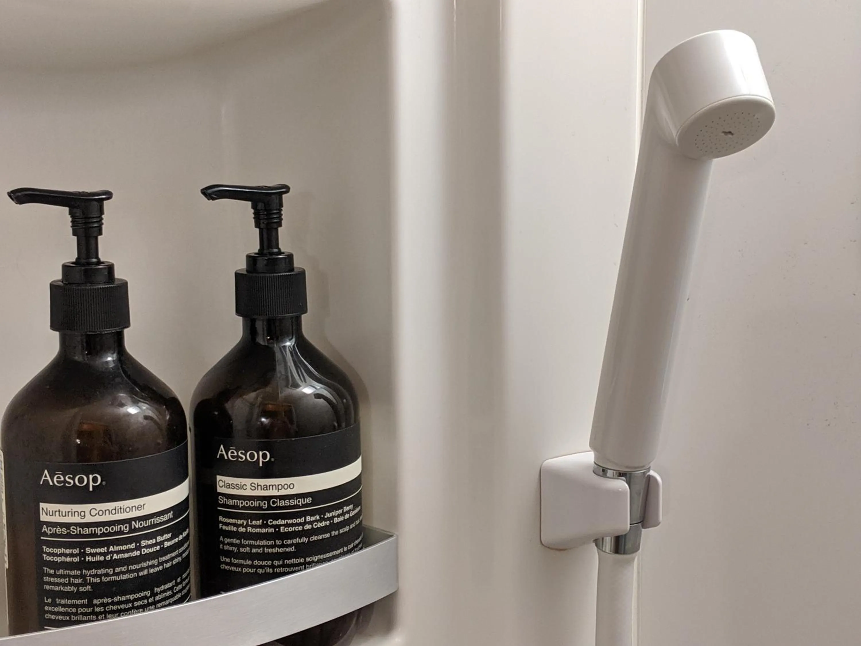 Bathroom in Brücke Arima KOBE