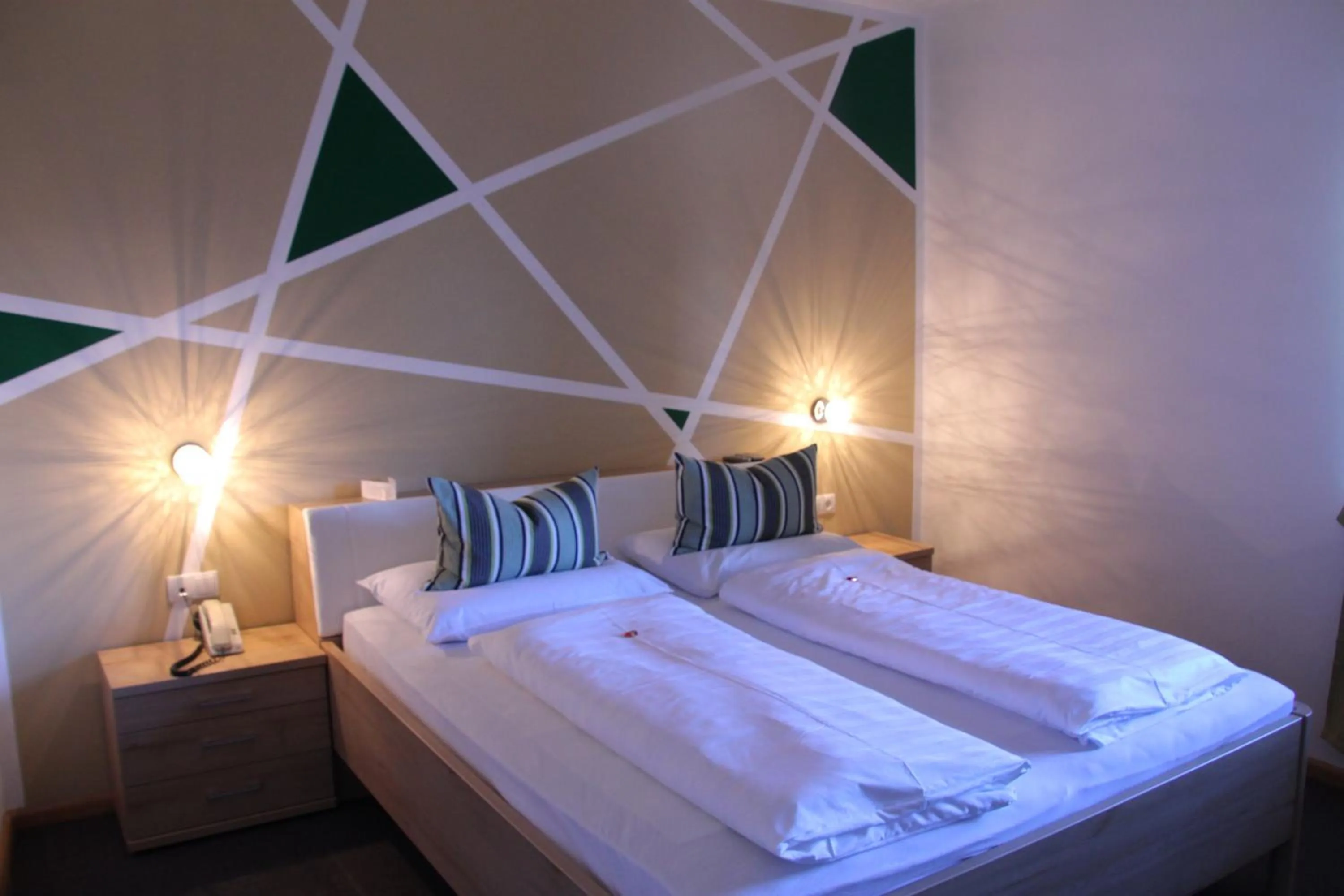 Photo of the whole room, Bed in Garni Brunnenhof