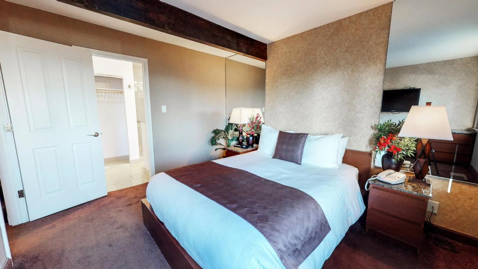 Bedroom, Bed in Tahoe Chaparral