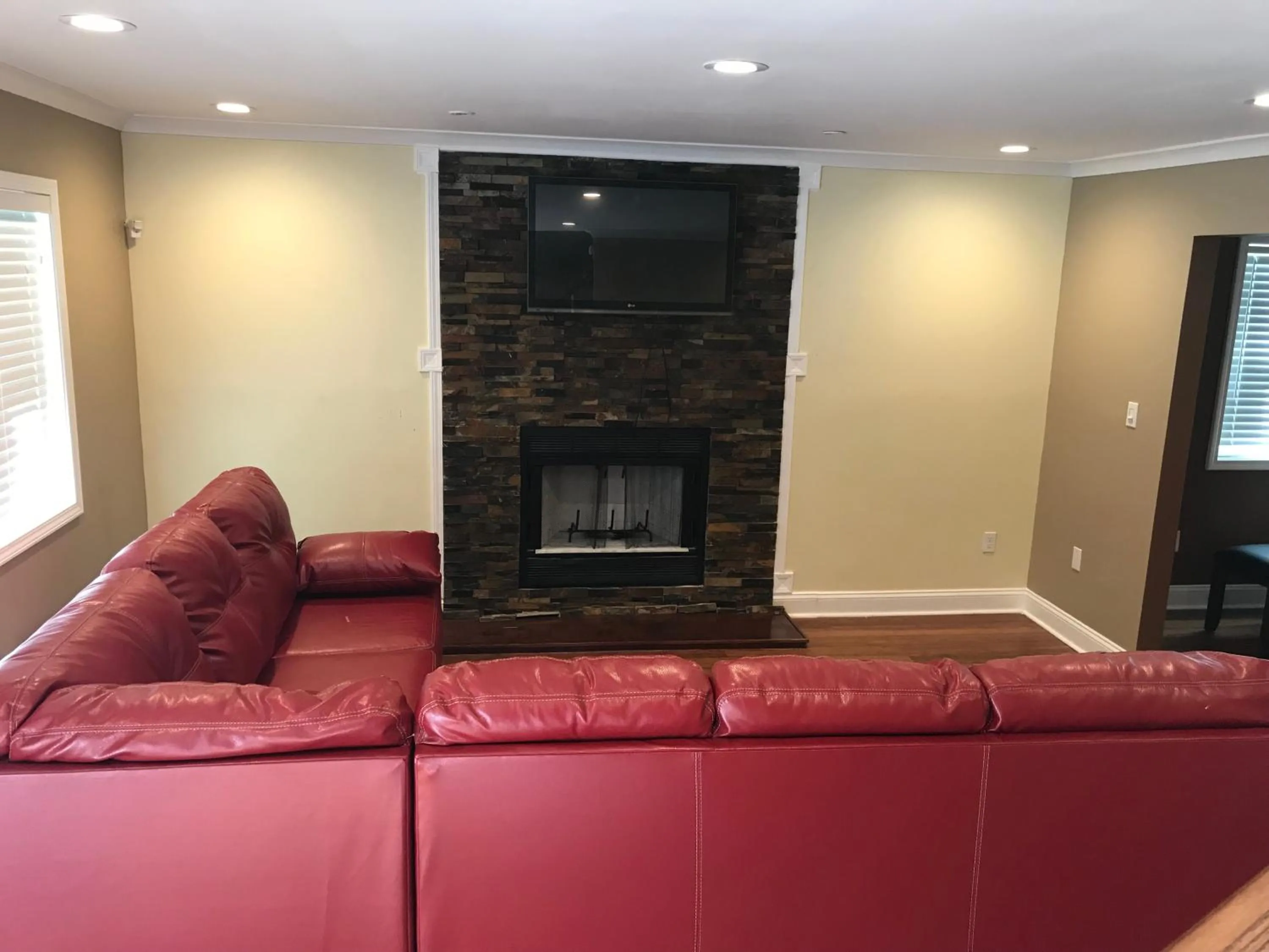 Living room in Flint Hill