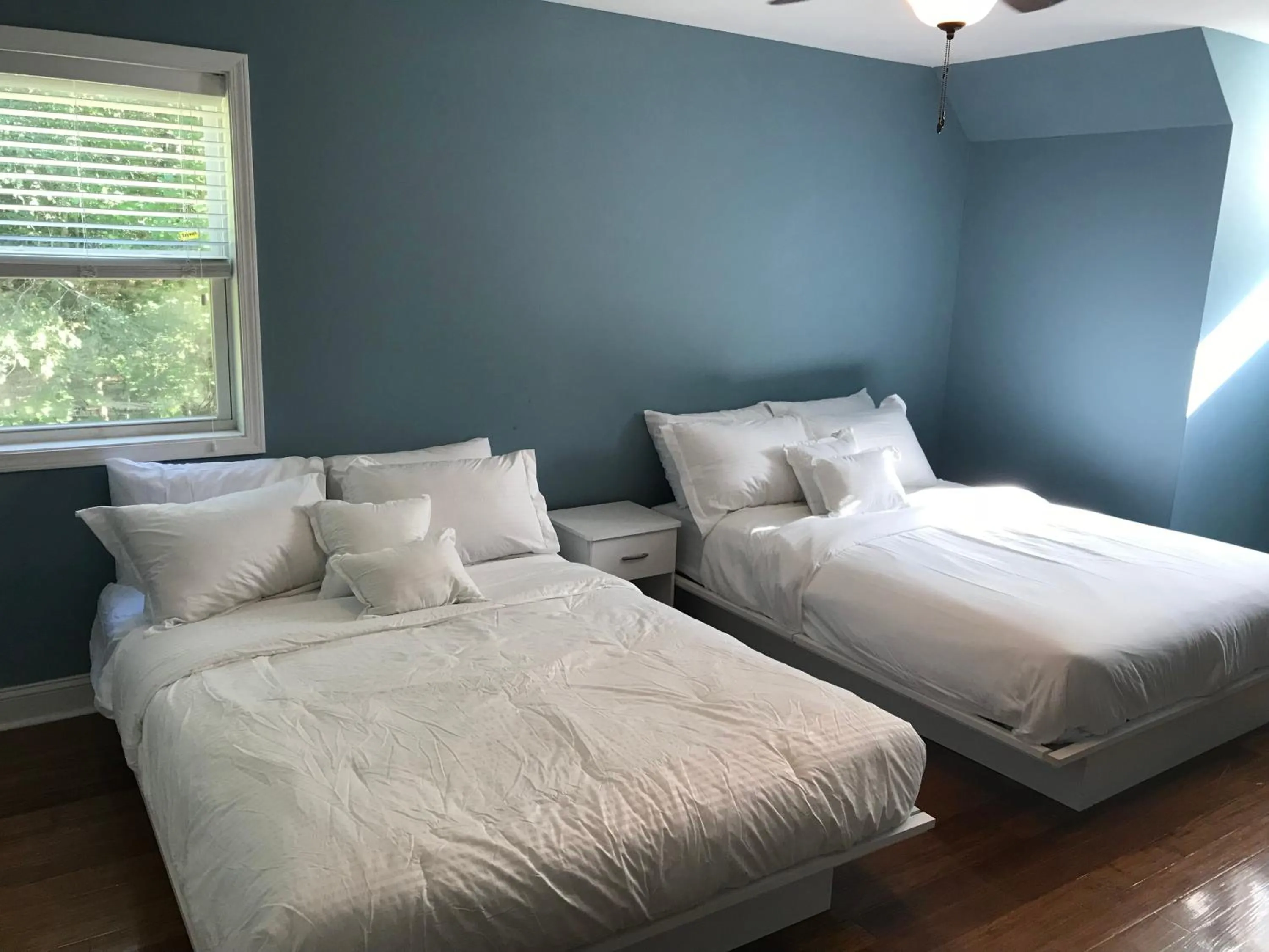 Bedroom, Bed in Flint Hill