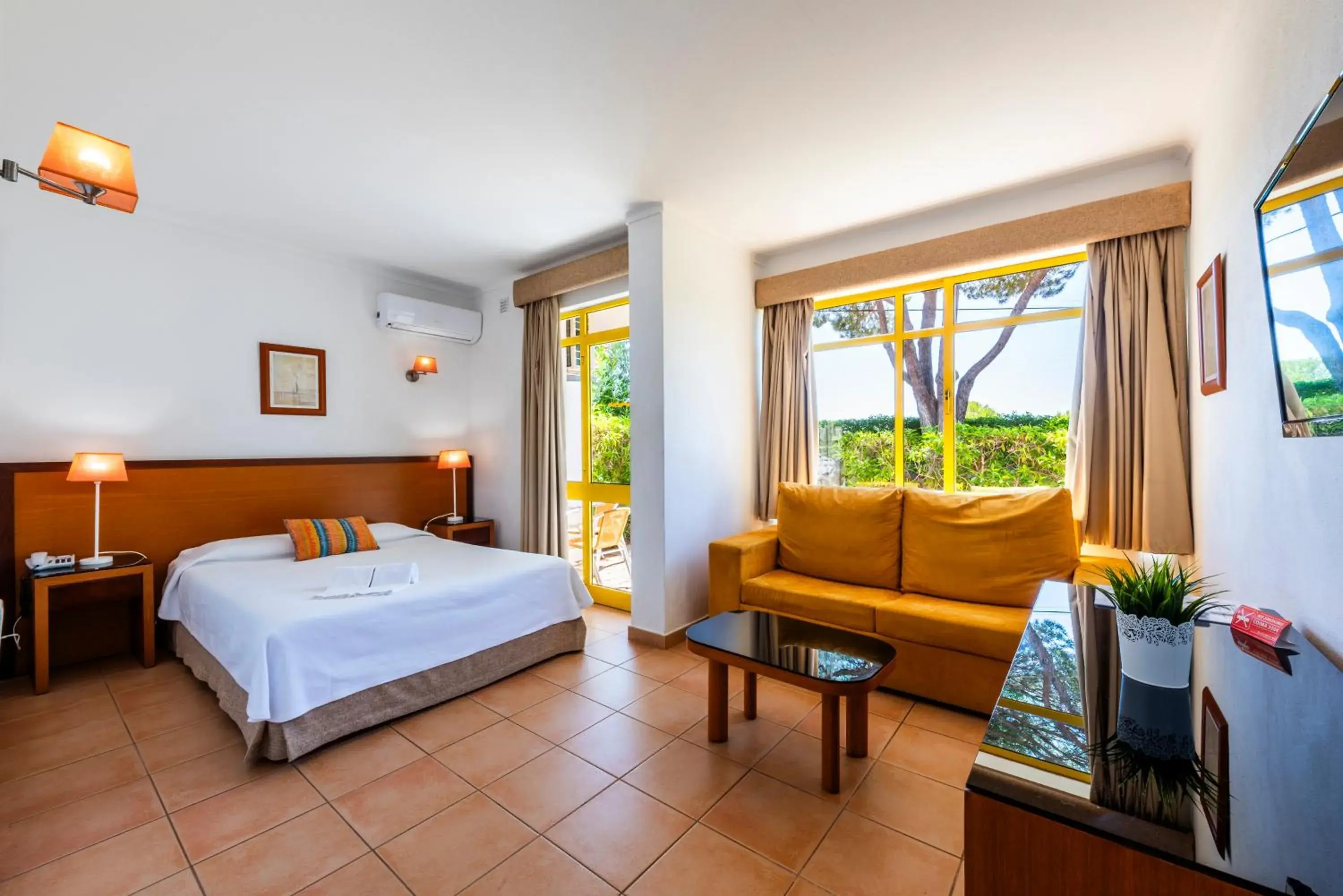 Bedroom, Bed in Hotel Pinhal do Sol Bedroom, Bed in Hotel Pinhal do Sol