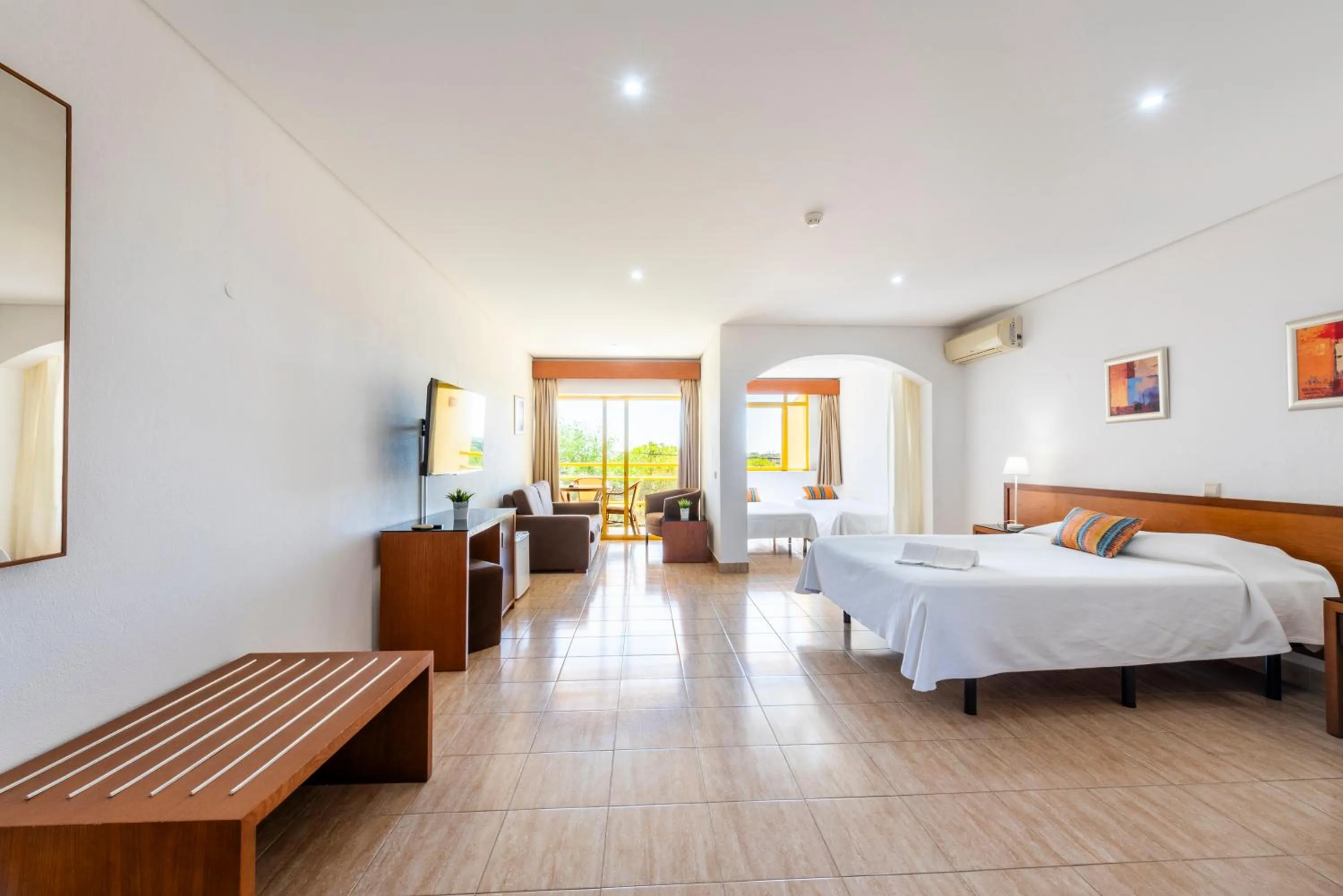 Bedroom, Bed in Hotel Pinhal do Sol