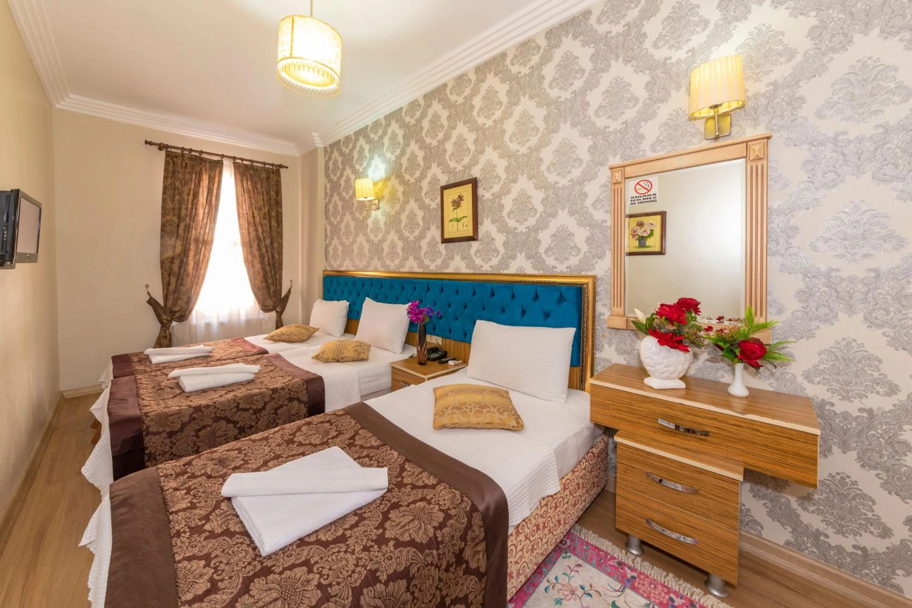 Bed in Ista Palace Hotel