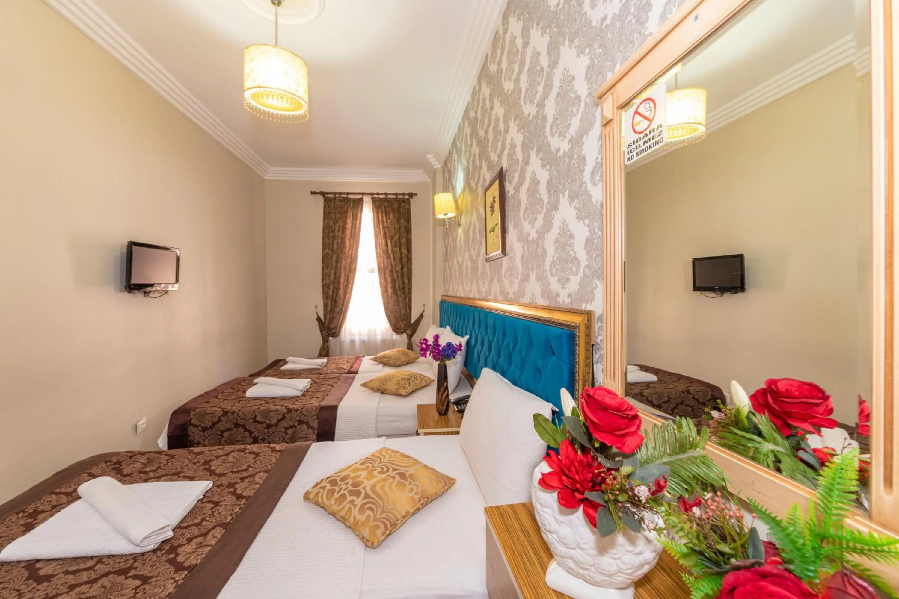 Bed in Ista Palace Hotel