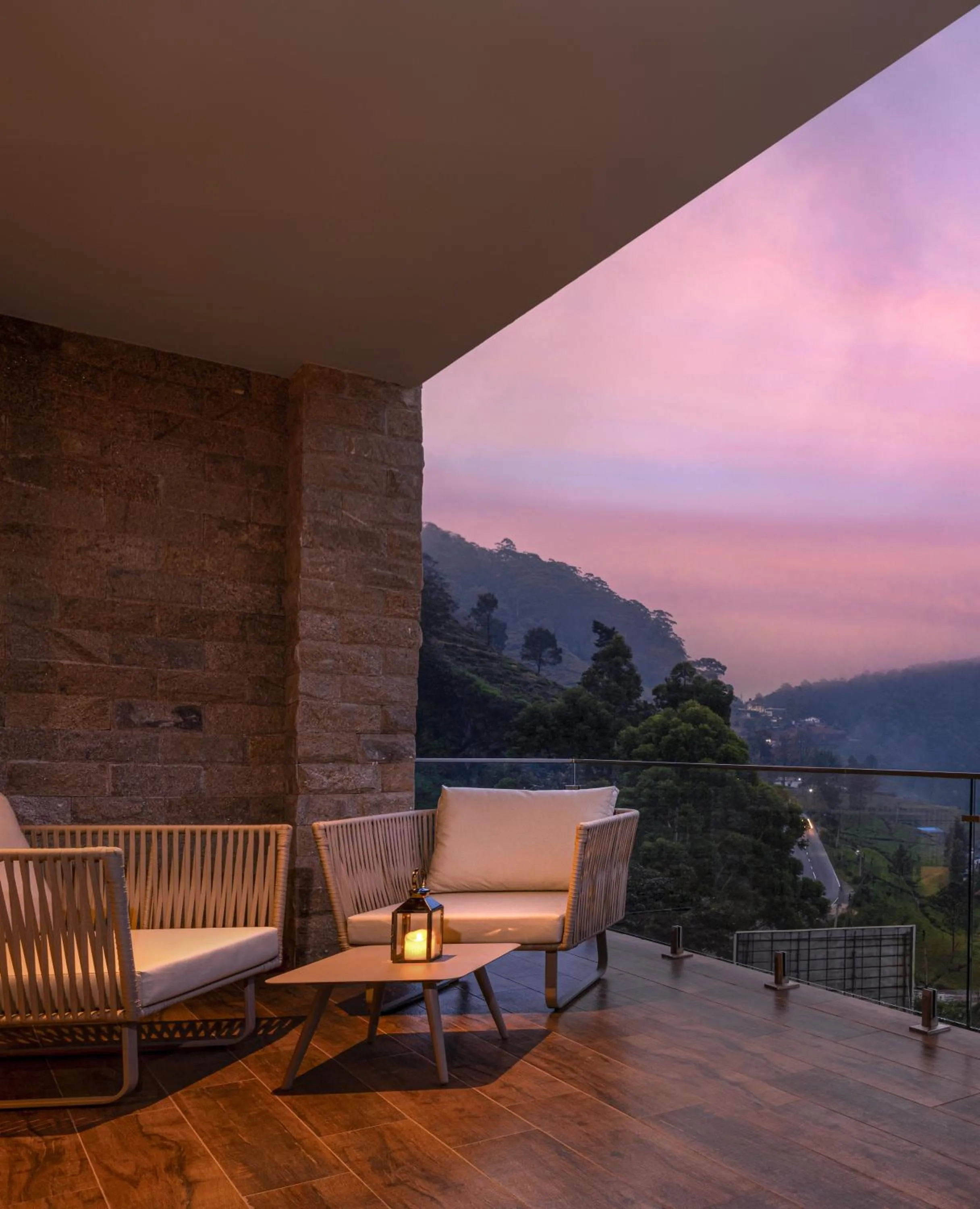 Mountain view in The Golden Ridge Hotel