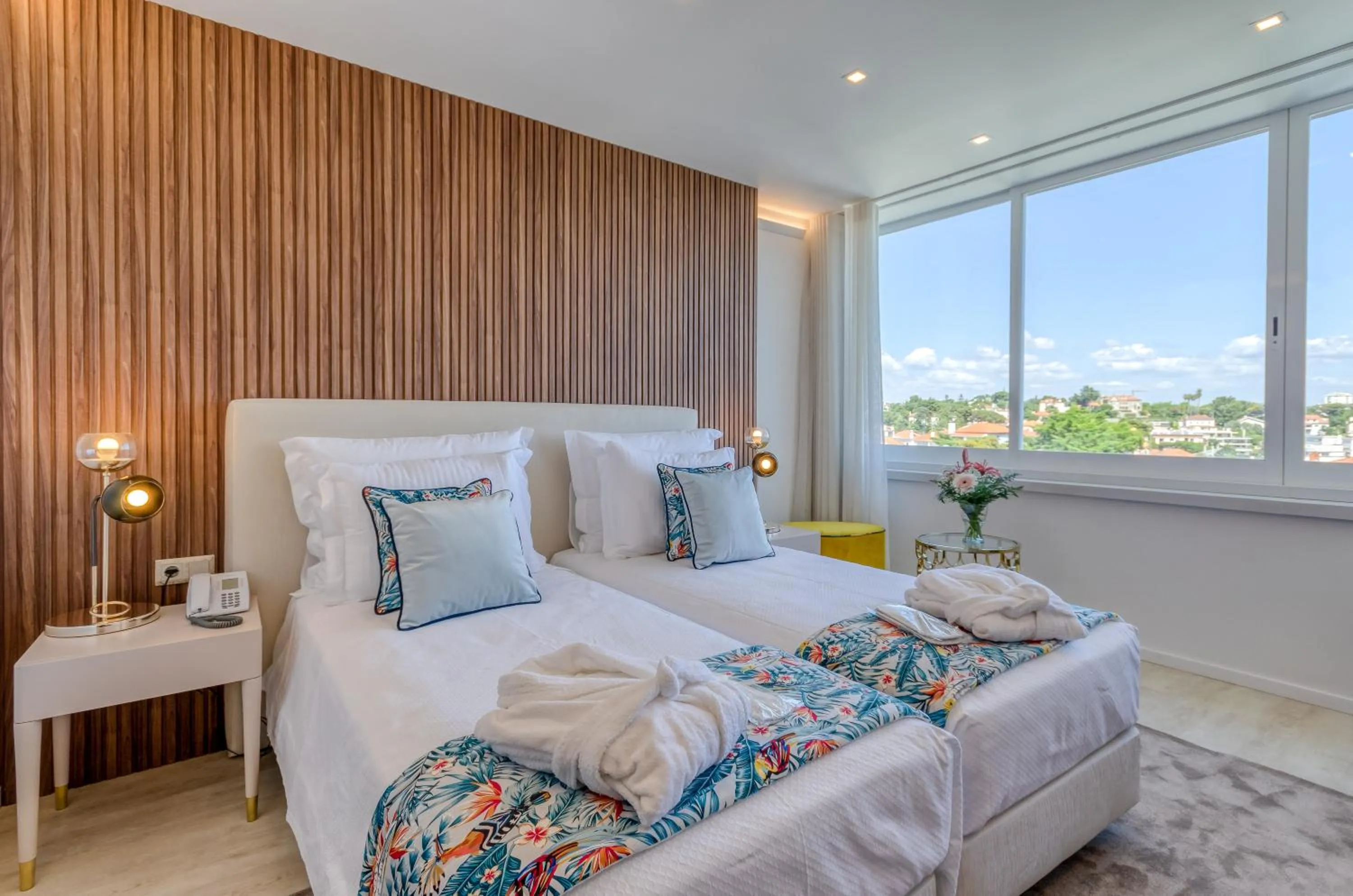 View (from property/room), Bed in Hotel Lido