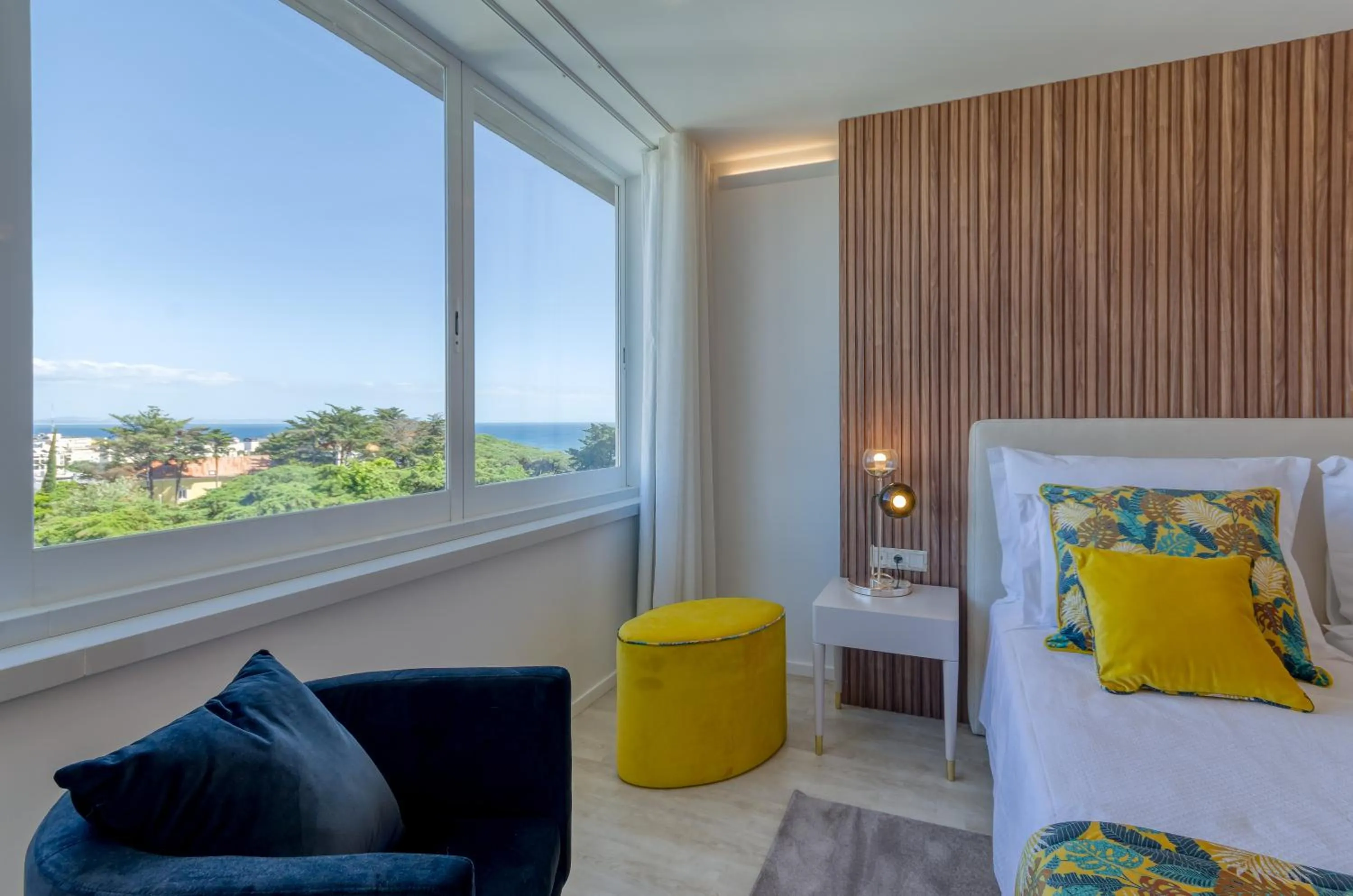 View (from property/room), Bed in Hotel Lido