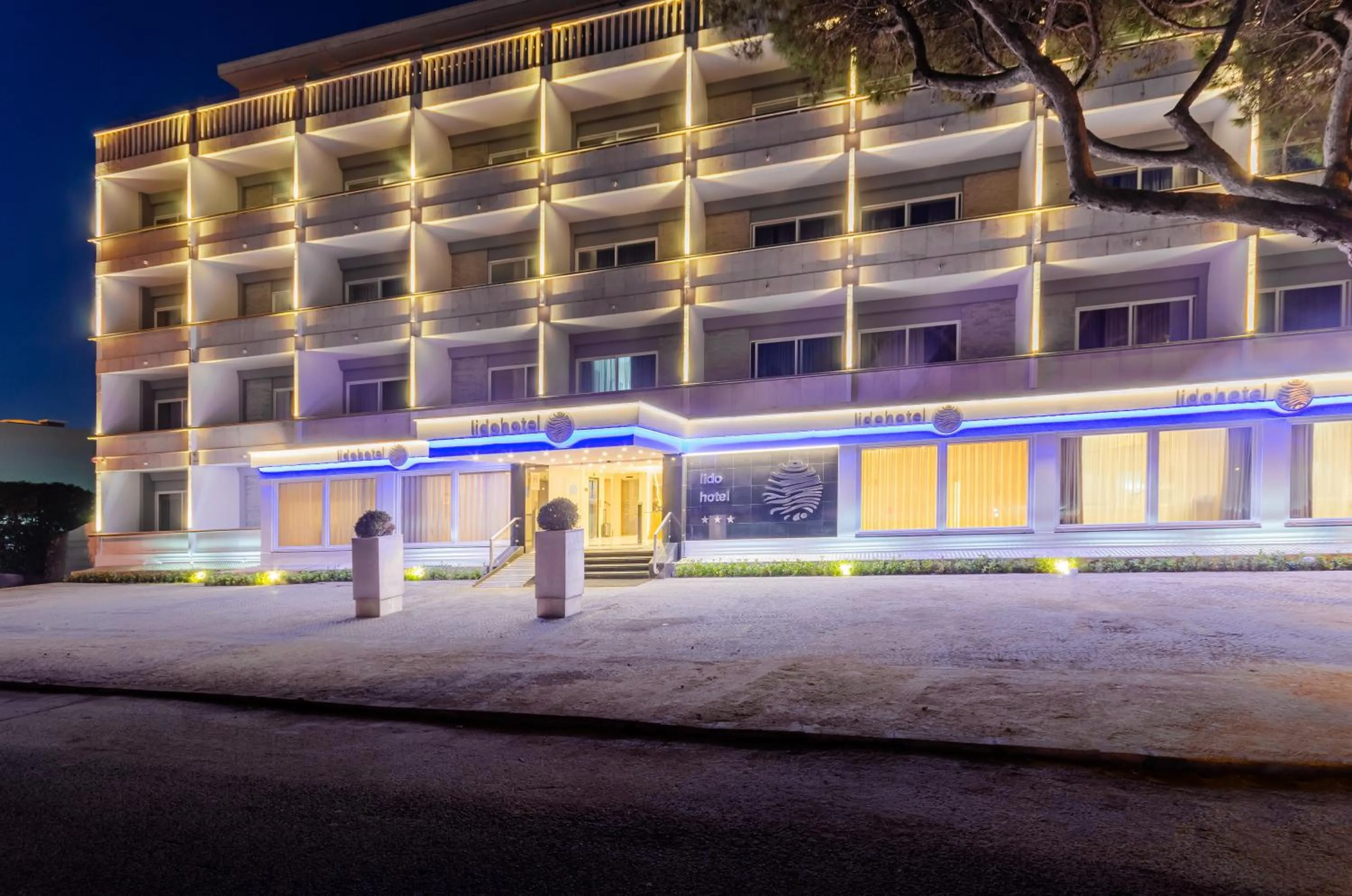 Property building in Hotel Lido