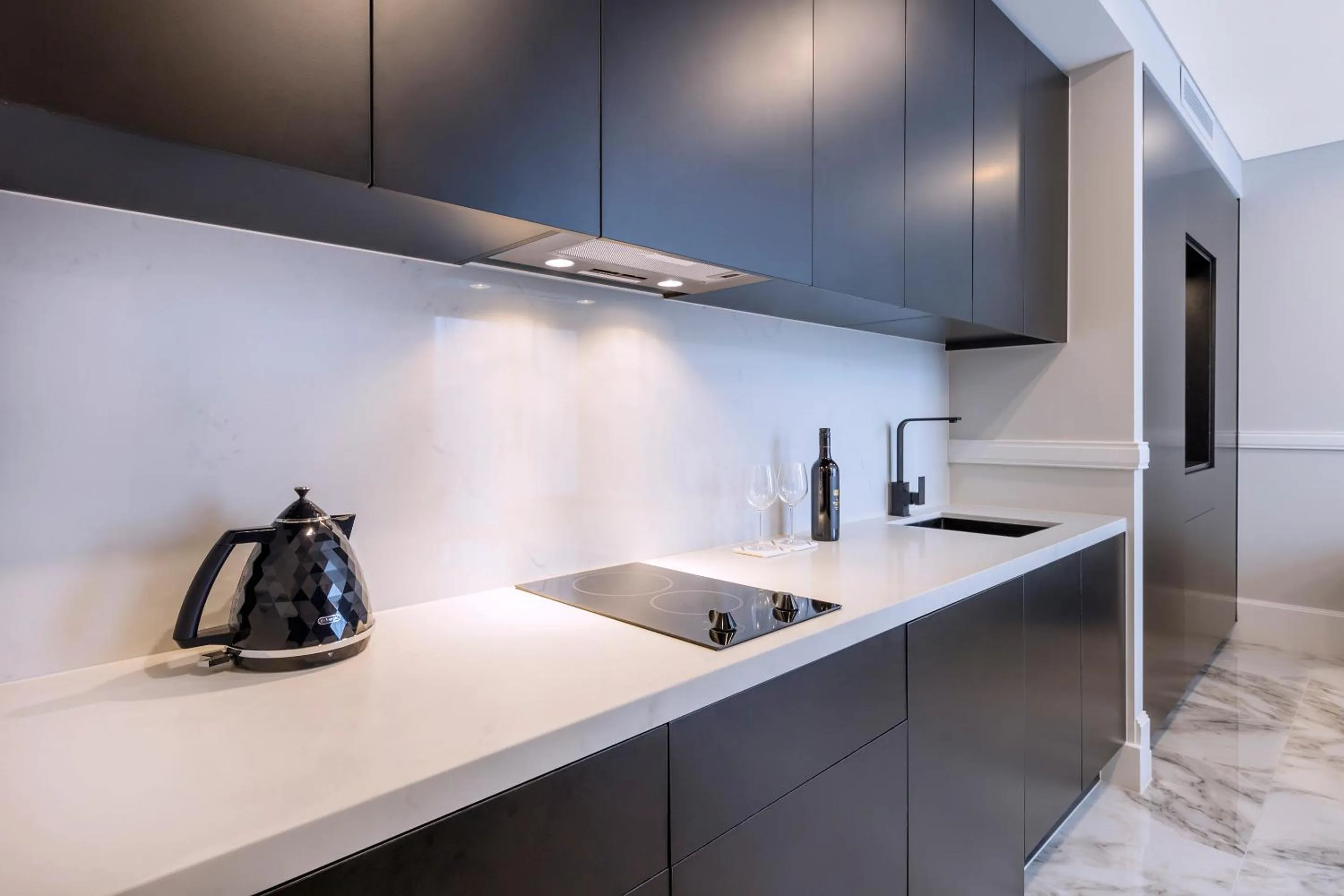 Coffee/tea facilities in Gladius Hotel & Suites-Parramatta Marsden Street