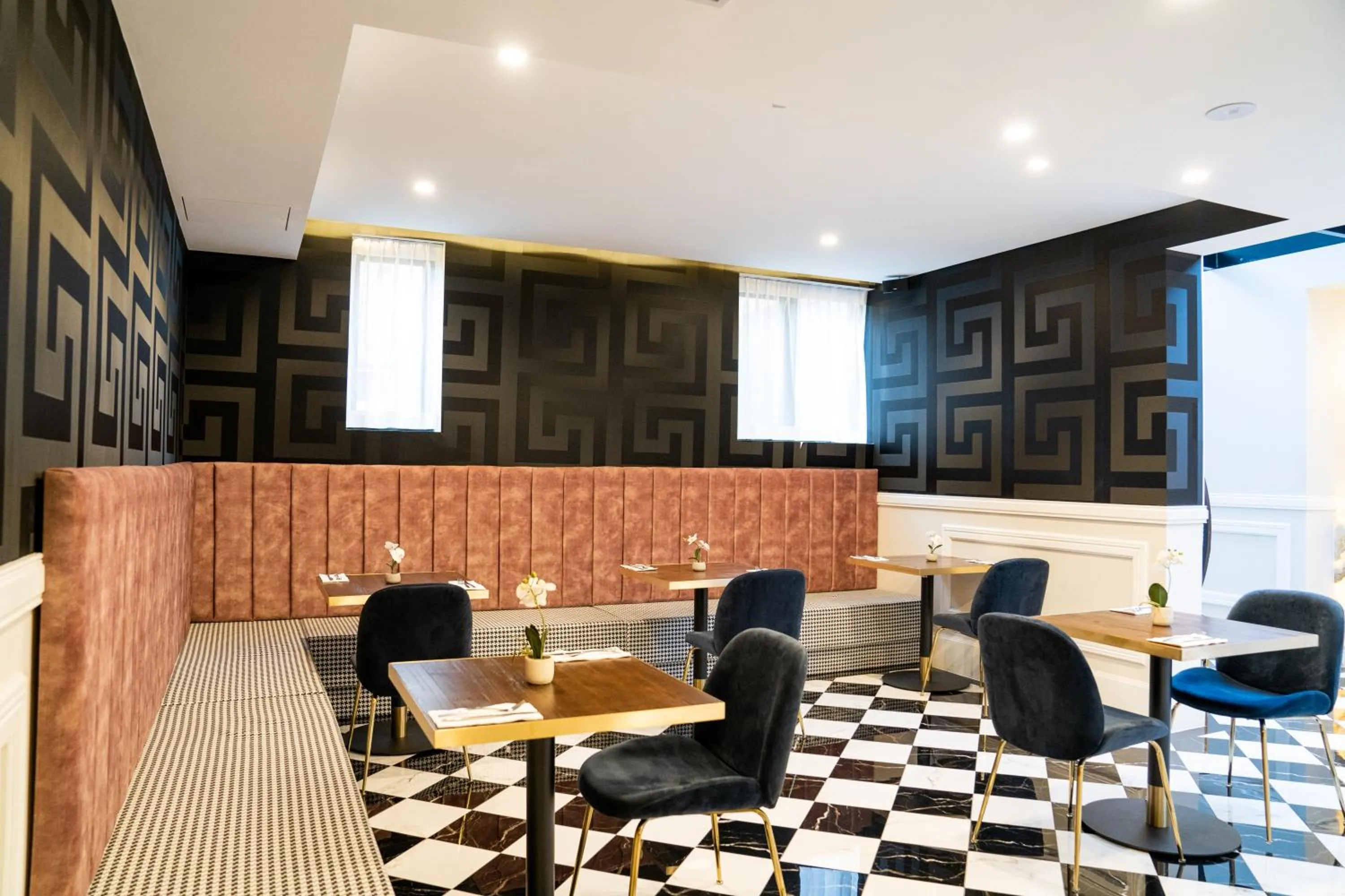Dining area in Gladius Hotel & Suites-Parramatta Marsden Street