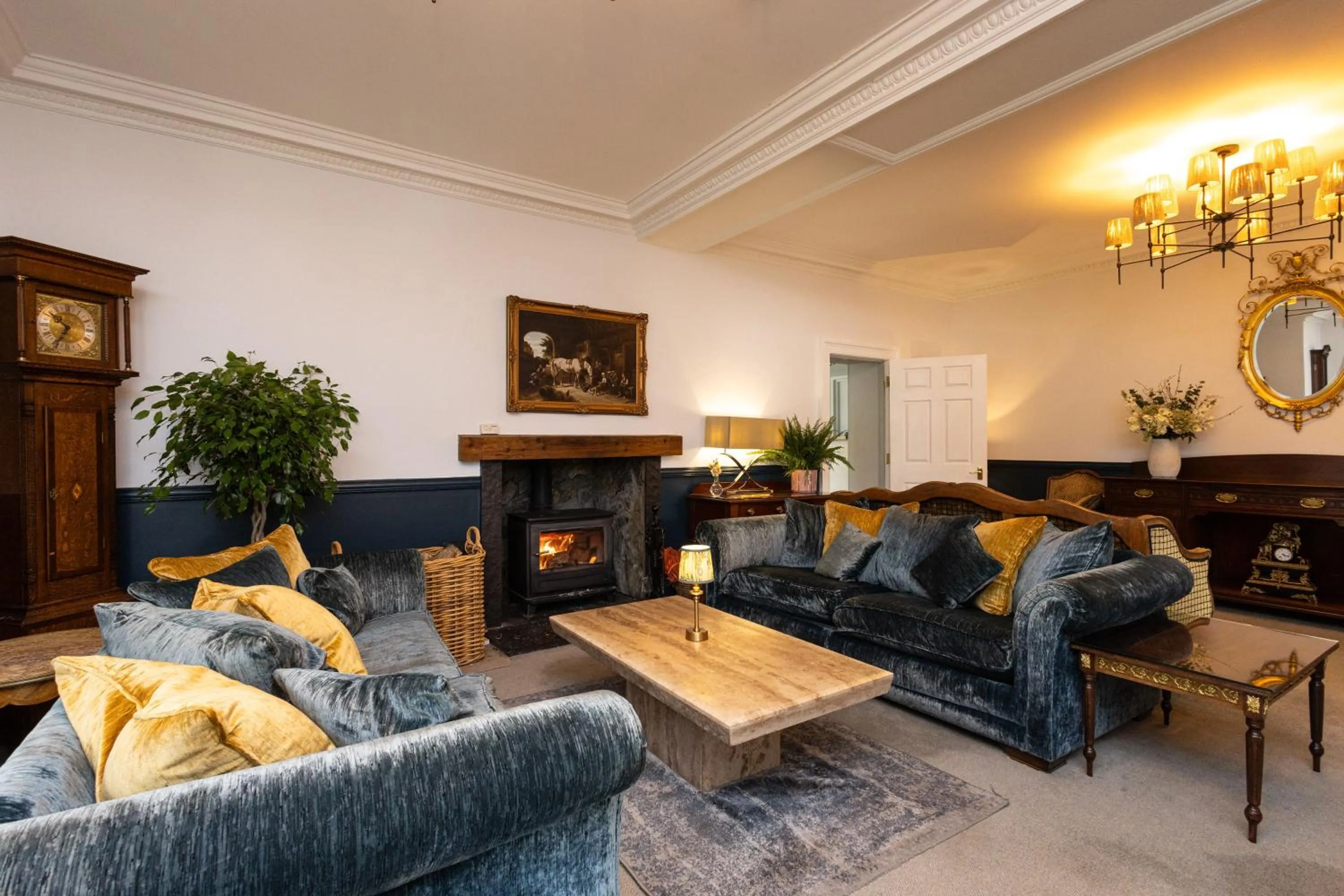 Lounge or bar in Altskeith Country House