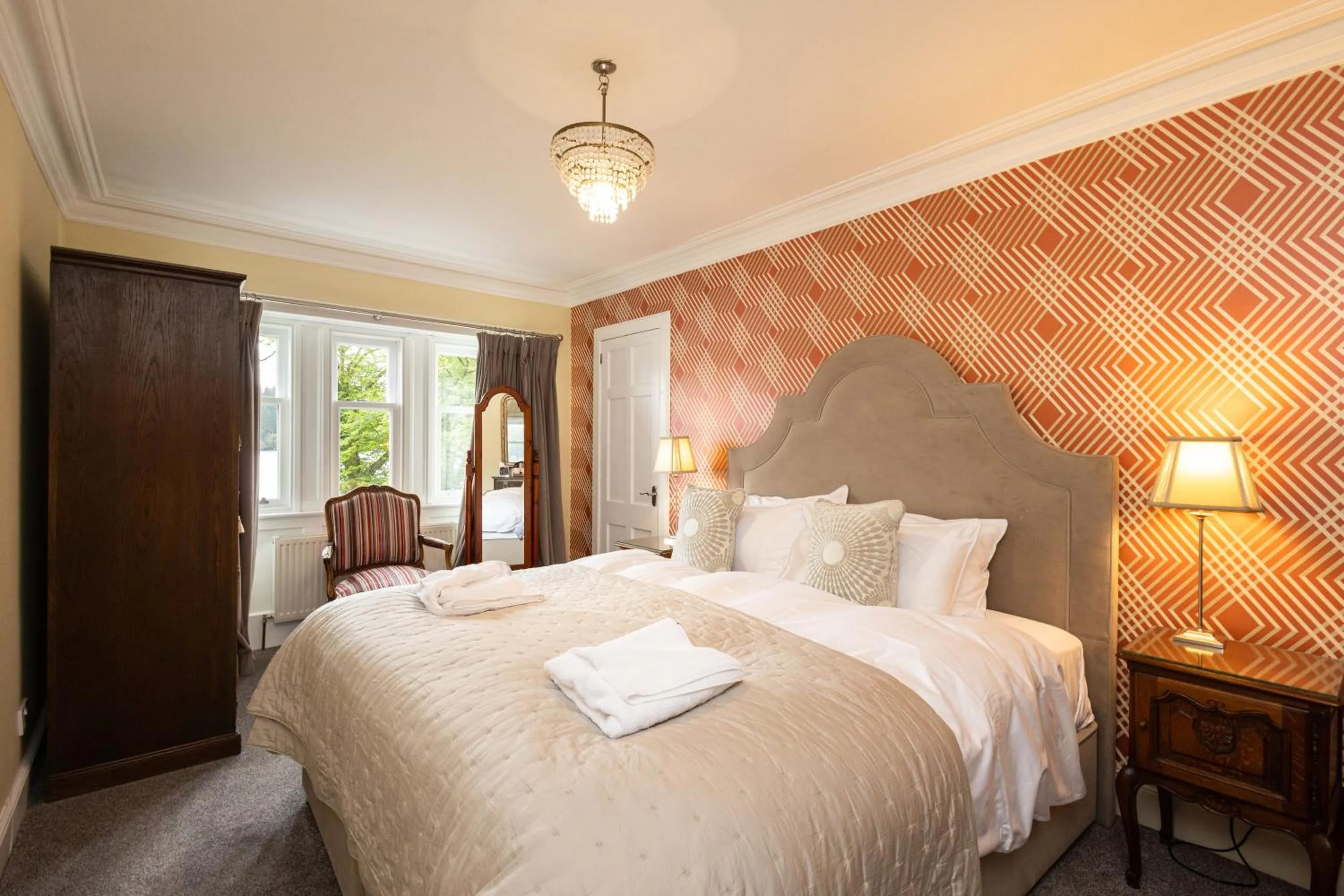 Bedroom, Bed in Altskeith Country House