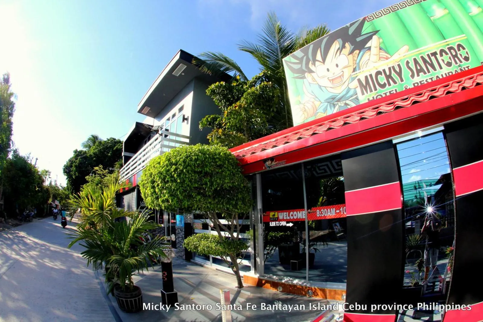 Micky Santoro Hotel & Restaurant