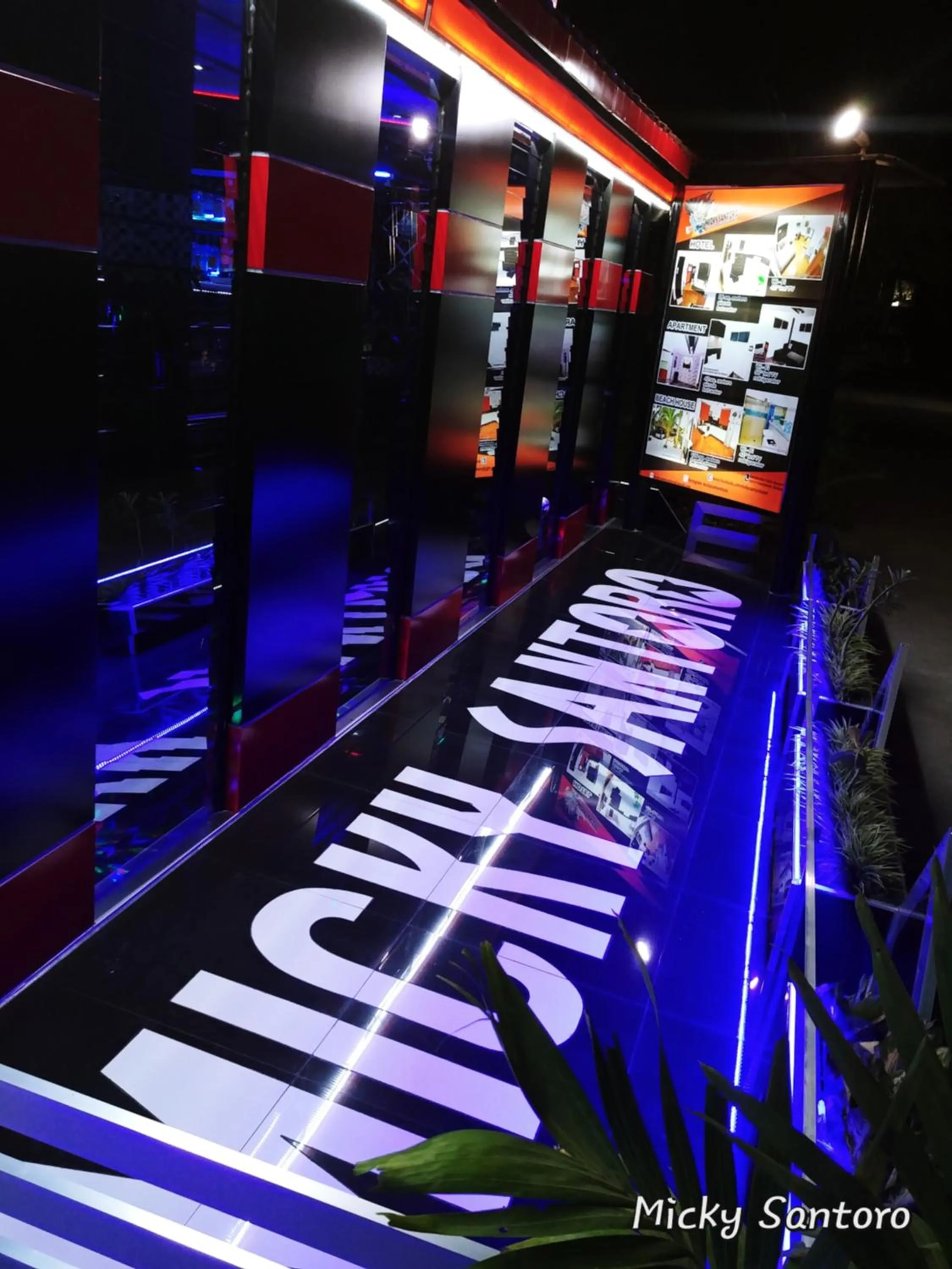 Micky Santoro Hotel & Restaurant