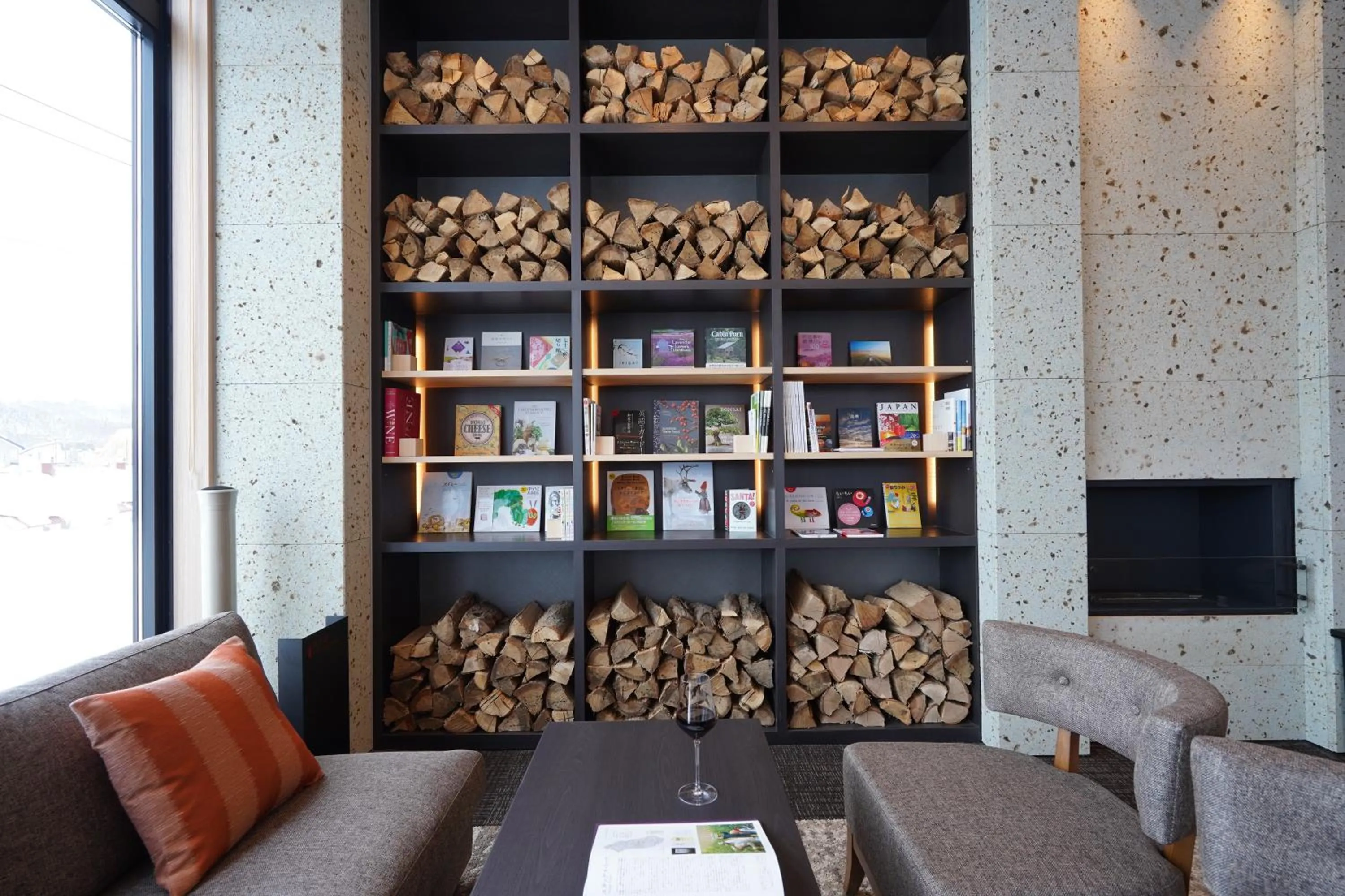 Lounge or bar in Winery Hotel and Condominium HITOHANA