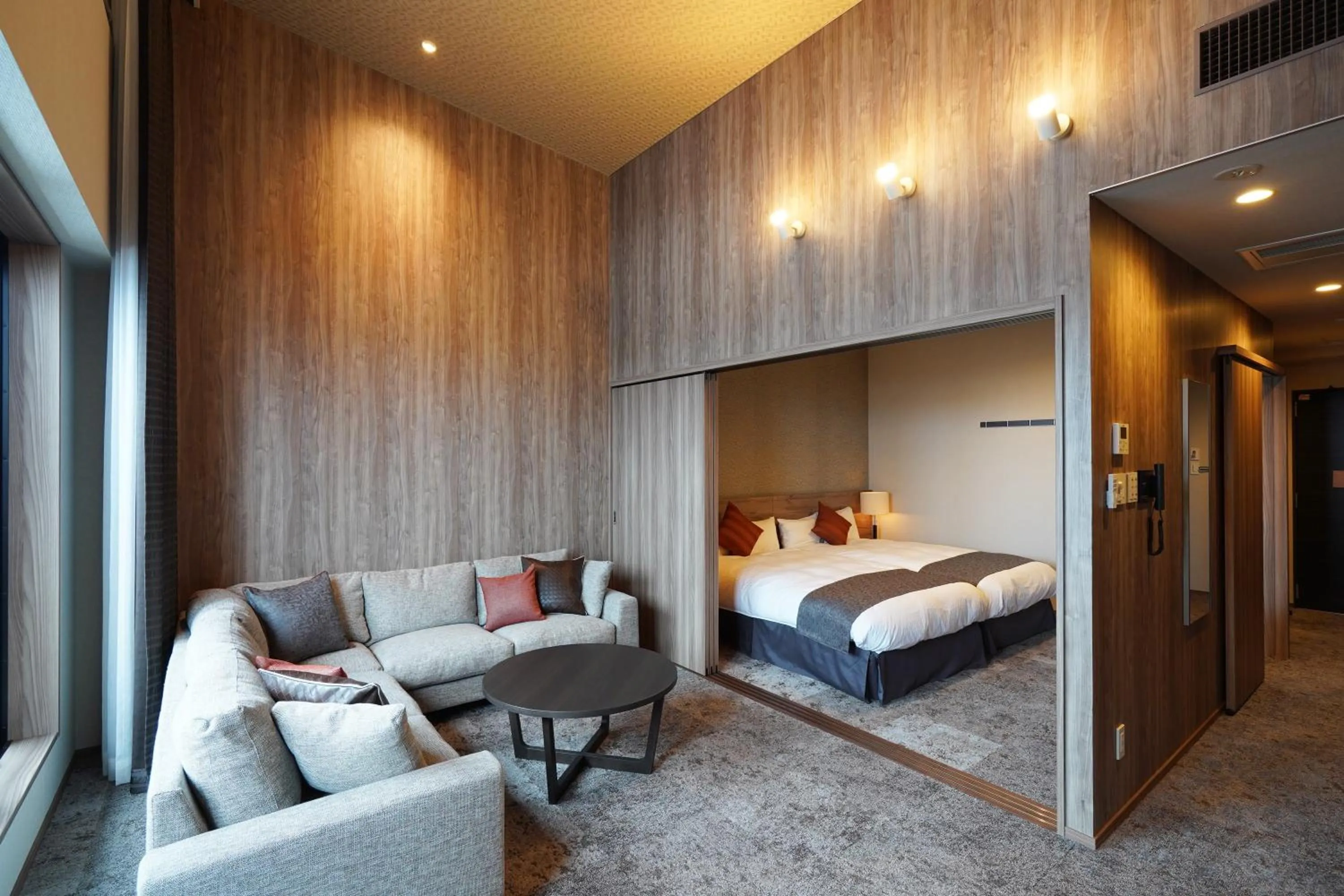 Photo of the whole room, Bed in Winery Hotel and Condominium HITOHANA