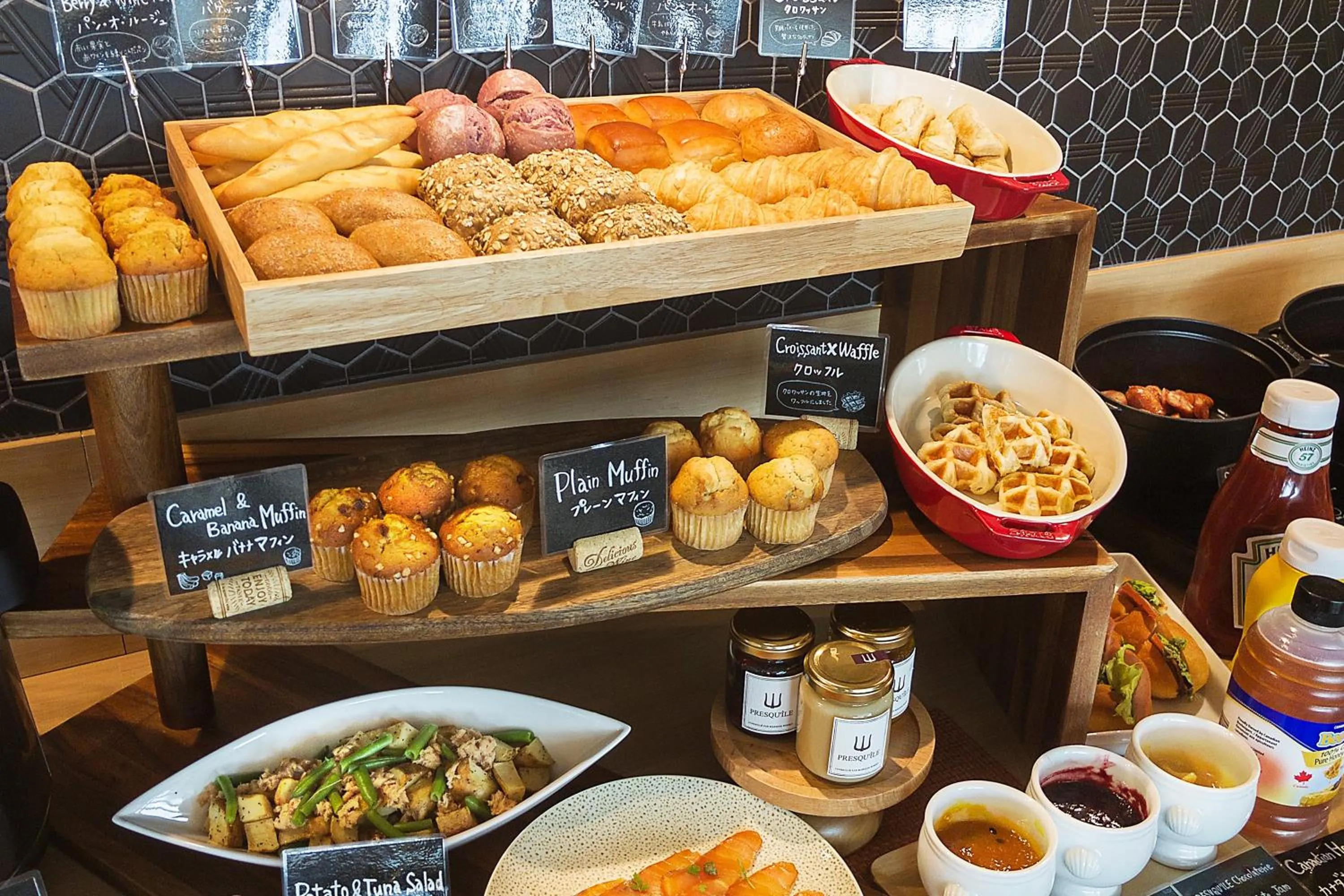 Food and drinks in Winery Hotel and Condominium HITOHANA