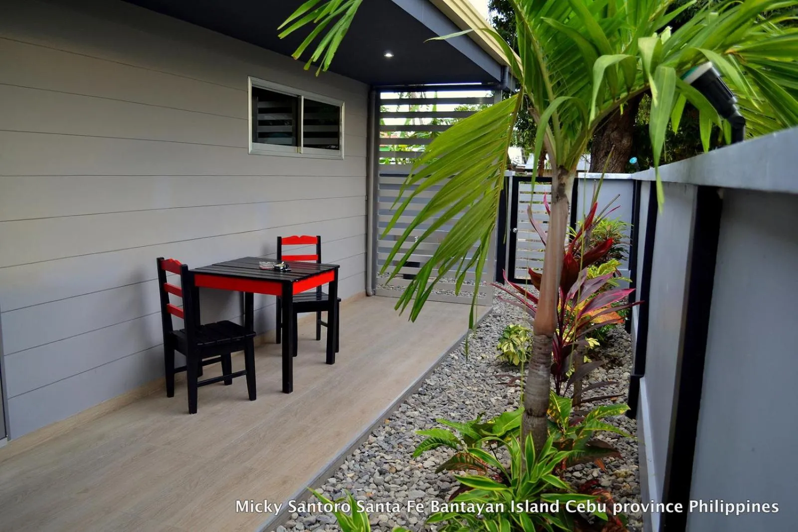 Micky Santoro -Apartments