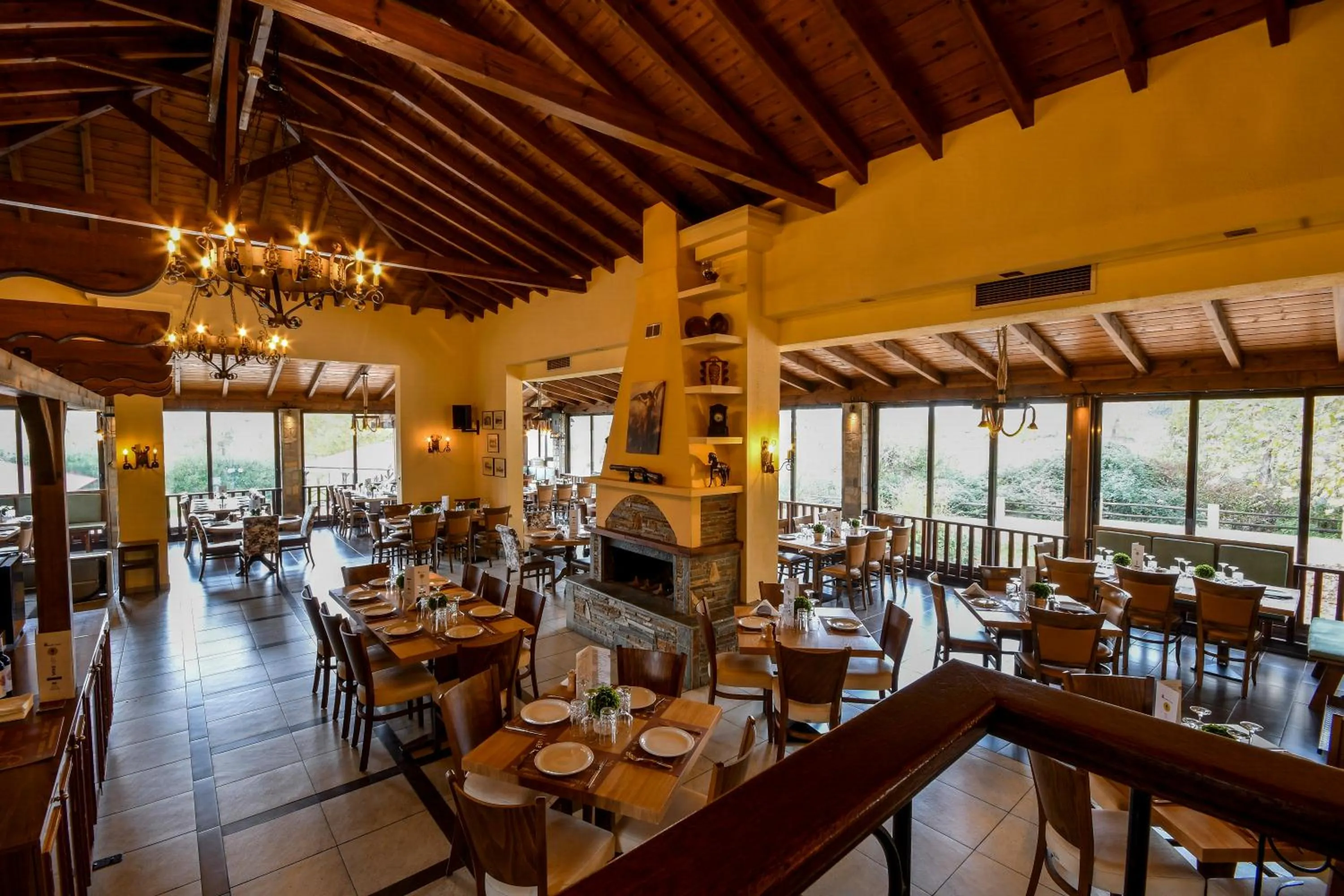 Restaurant/places to eat in Arhontiko Liamas