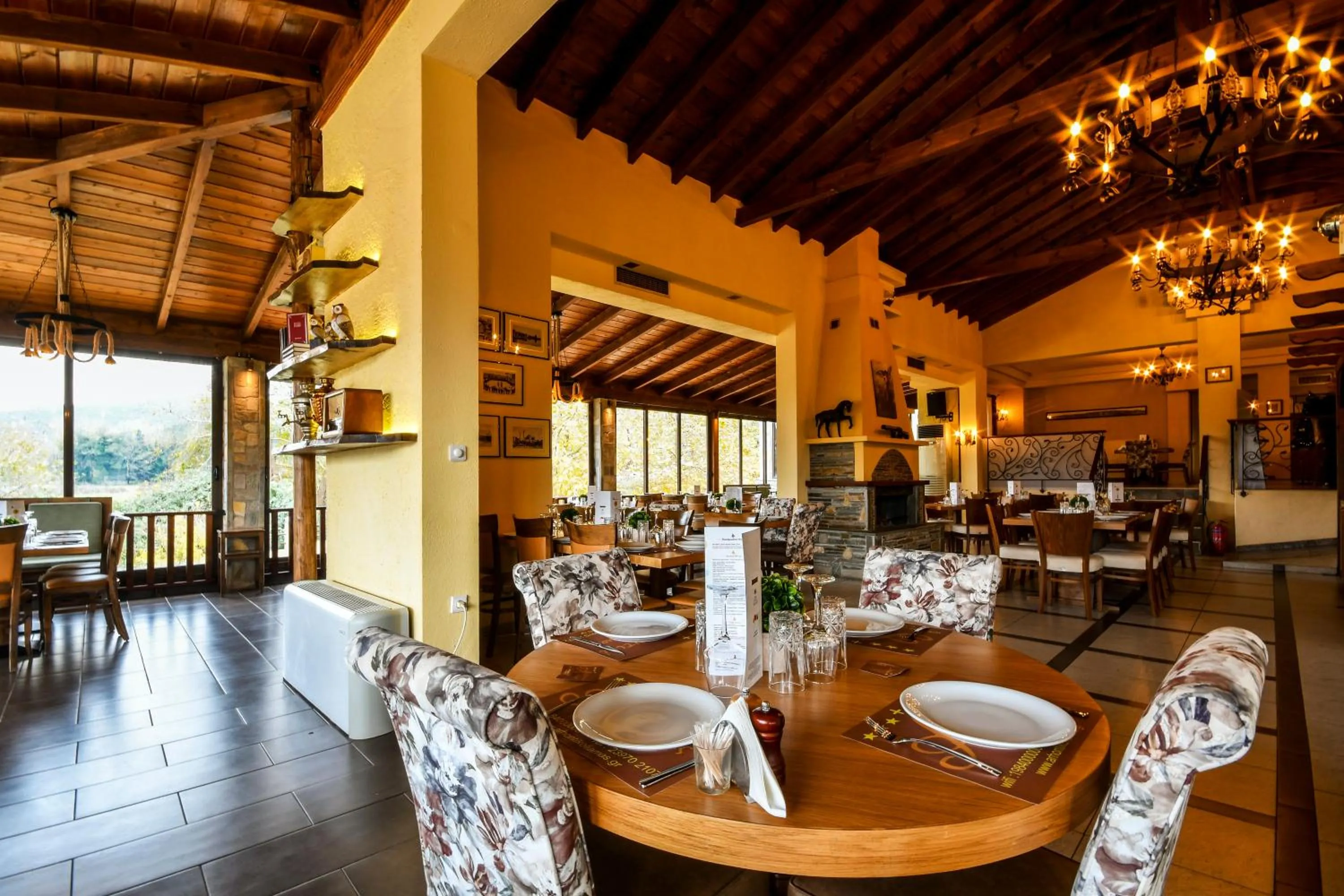 Restaurant/places to eat in Arhontiko Liamas