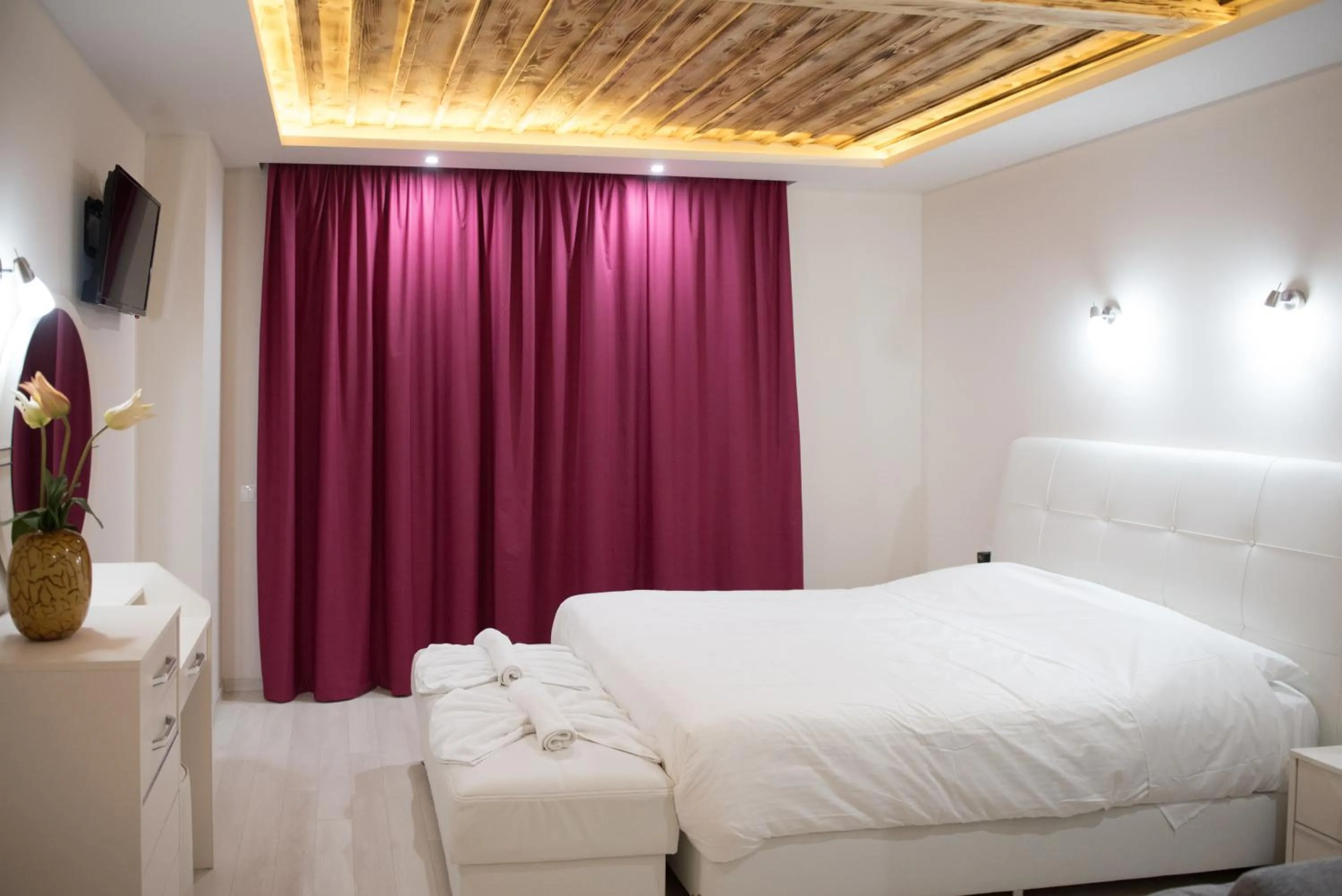 Bed in Arhontiko Liamas