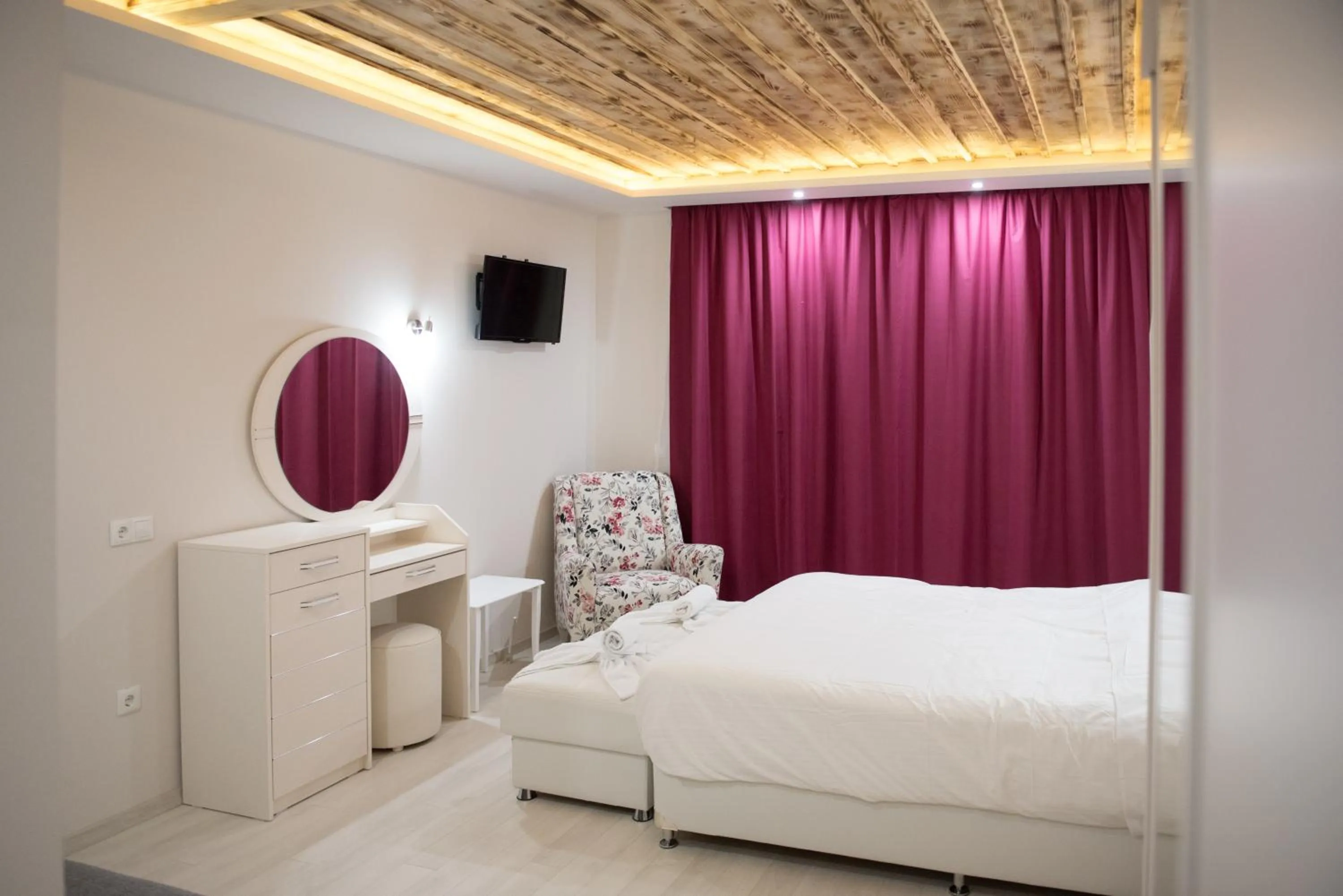 Bed in Arhontiko Liamas