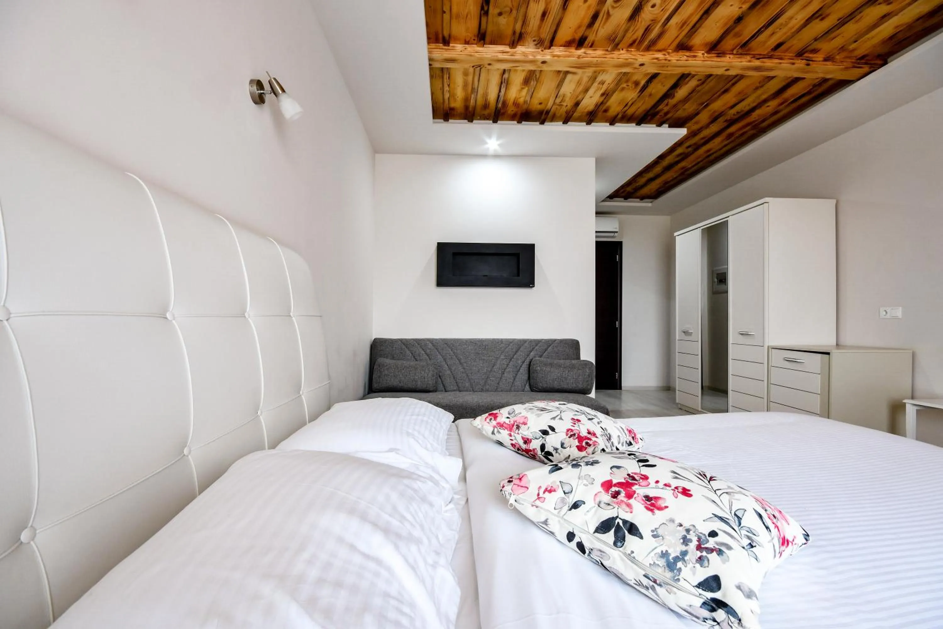 Bed in Arhontiko Liamas