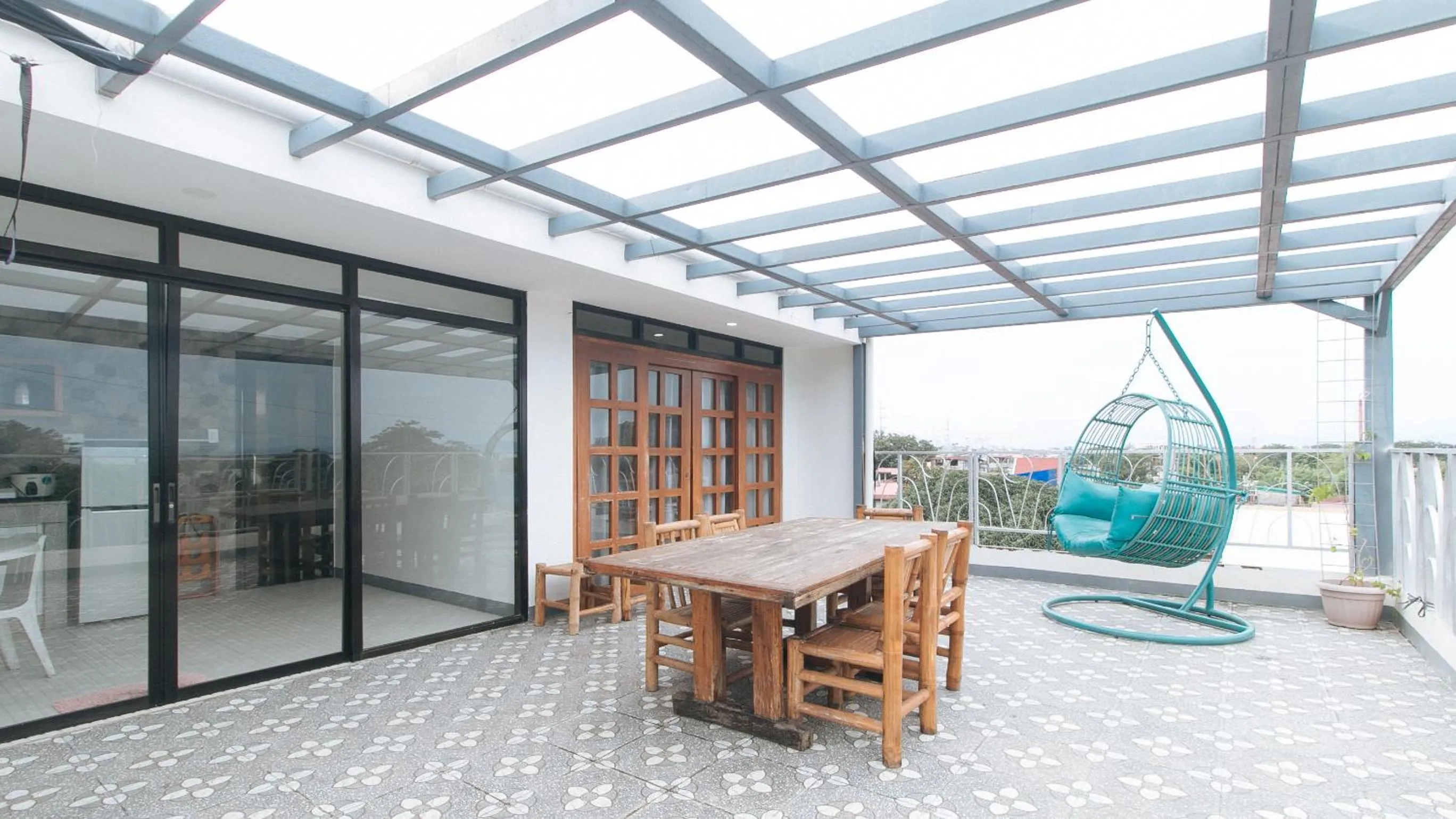 Patio in RedDoorz at DBuilders Rooms Lower Bicutan