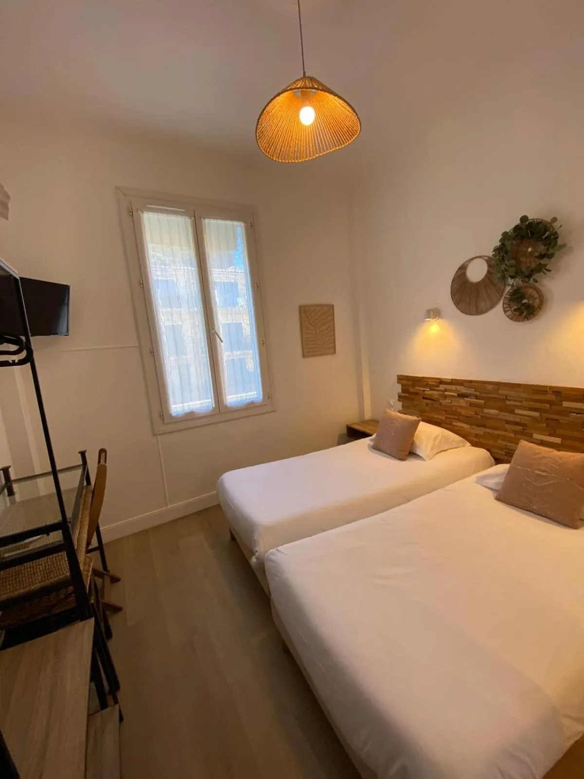 Twin Room - Second Floor - Village Side in Hôtel L'Oustaou