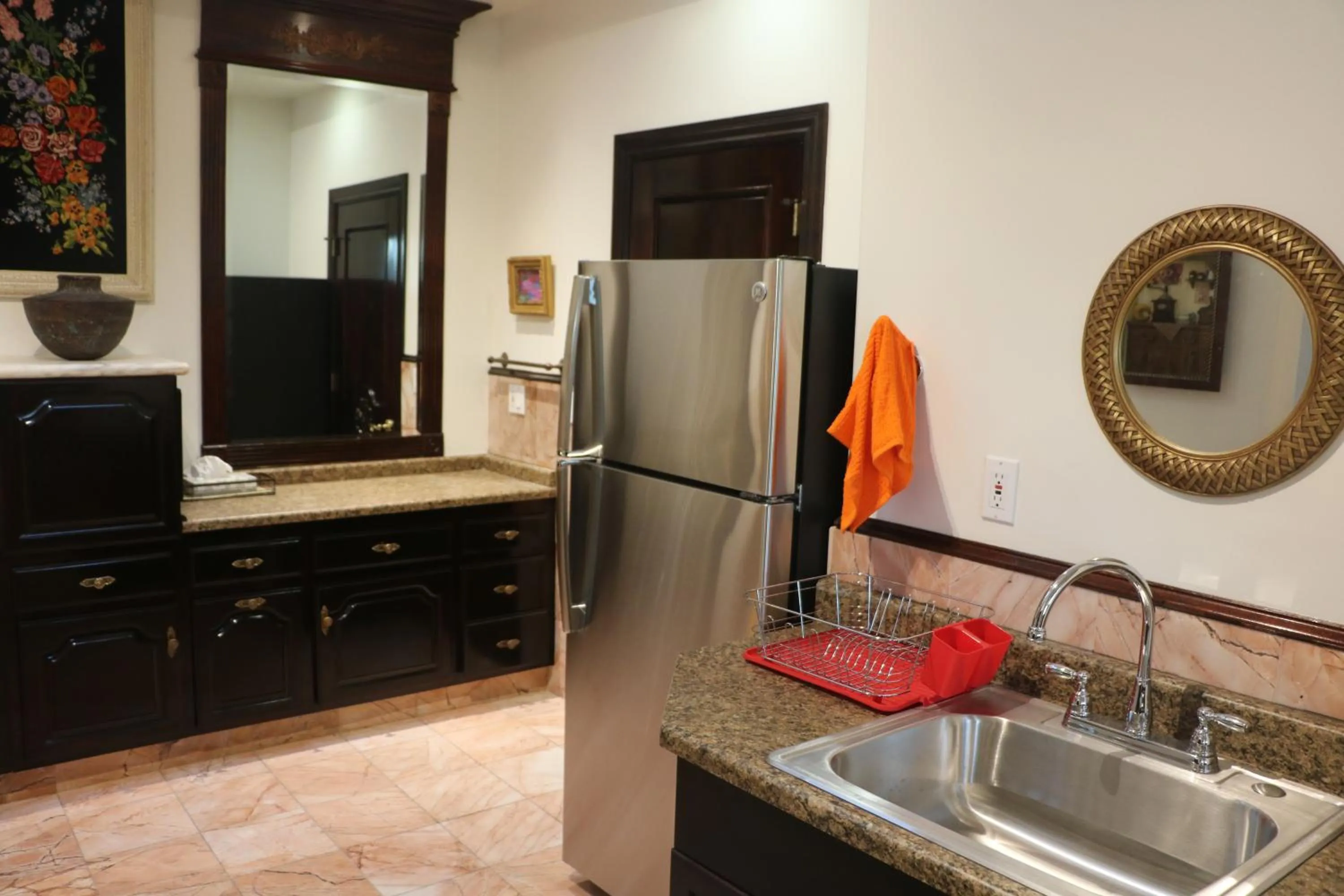 Kitchen or kitchenette in Entire Second Flr - Santa Monica Luxury Roman Villa