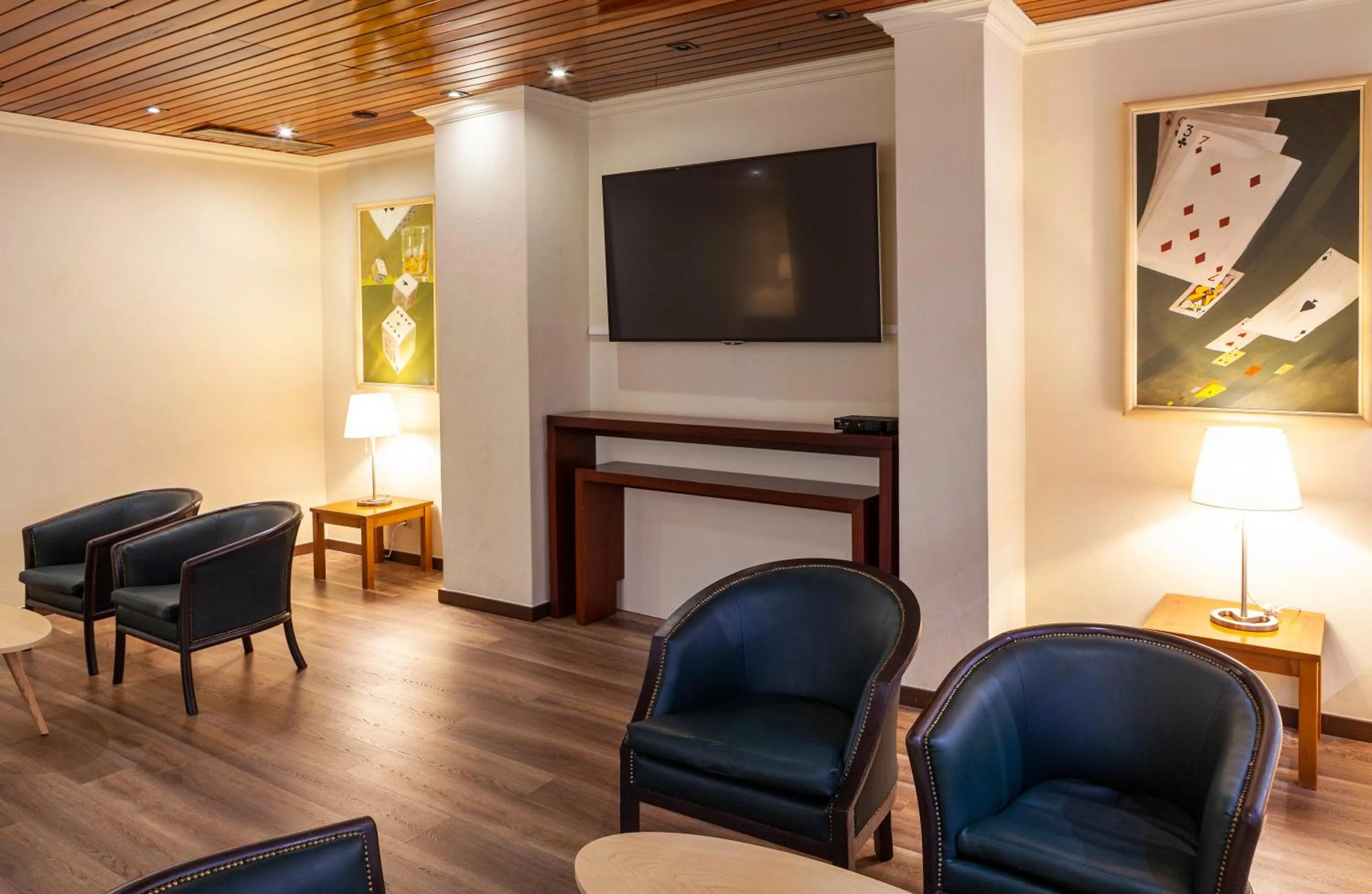 Game Room in Hotel D. Luis