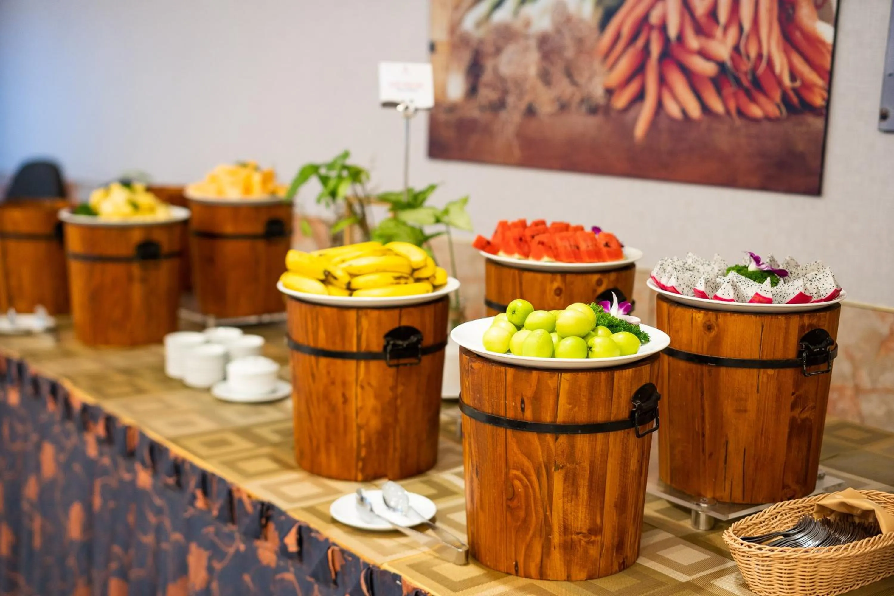 Food in DIC Star Landmark